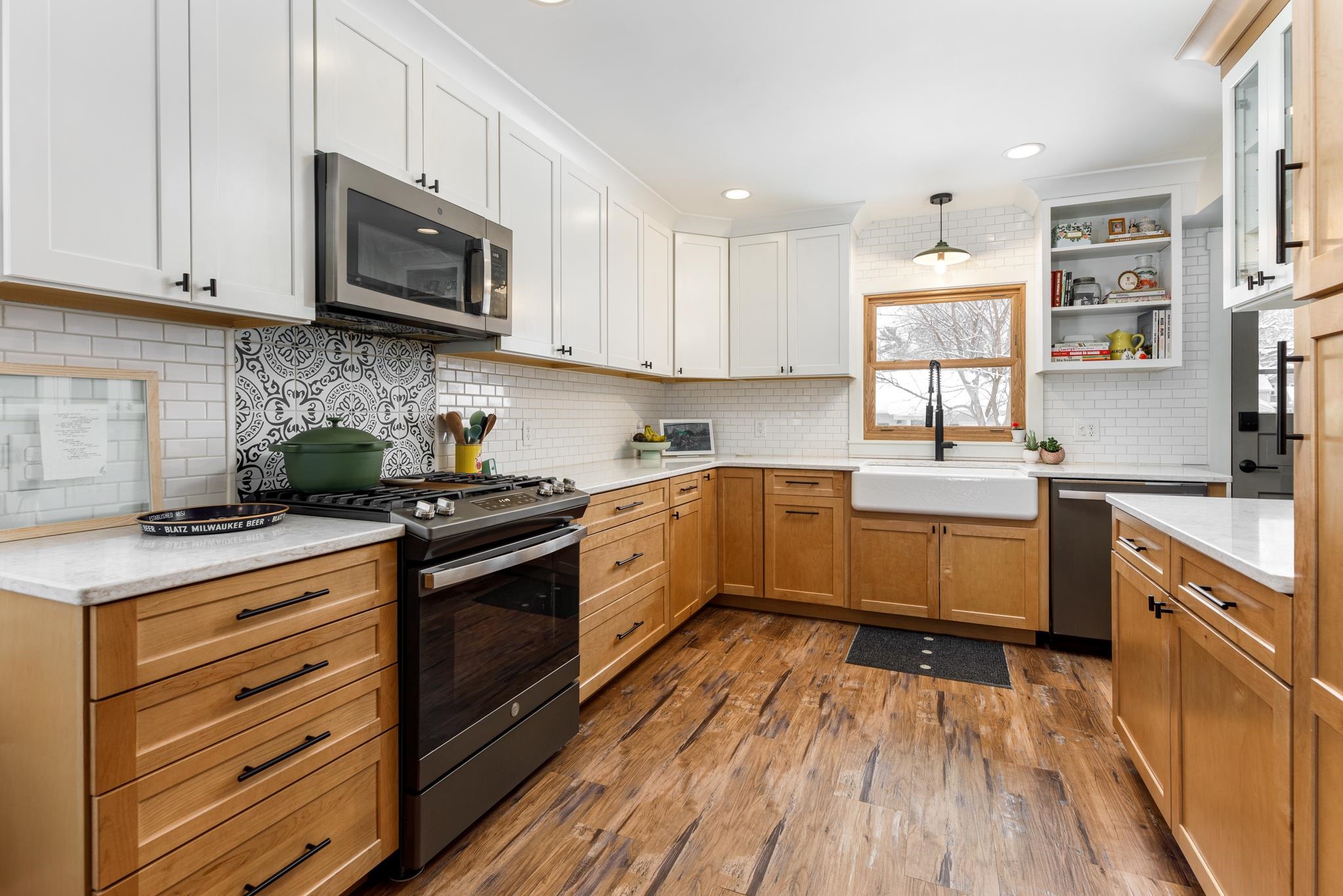 Traverse City, MI, 49684