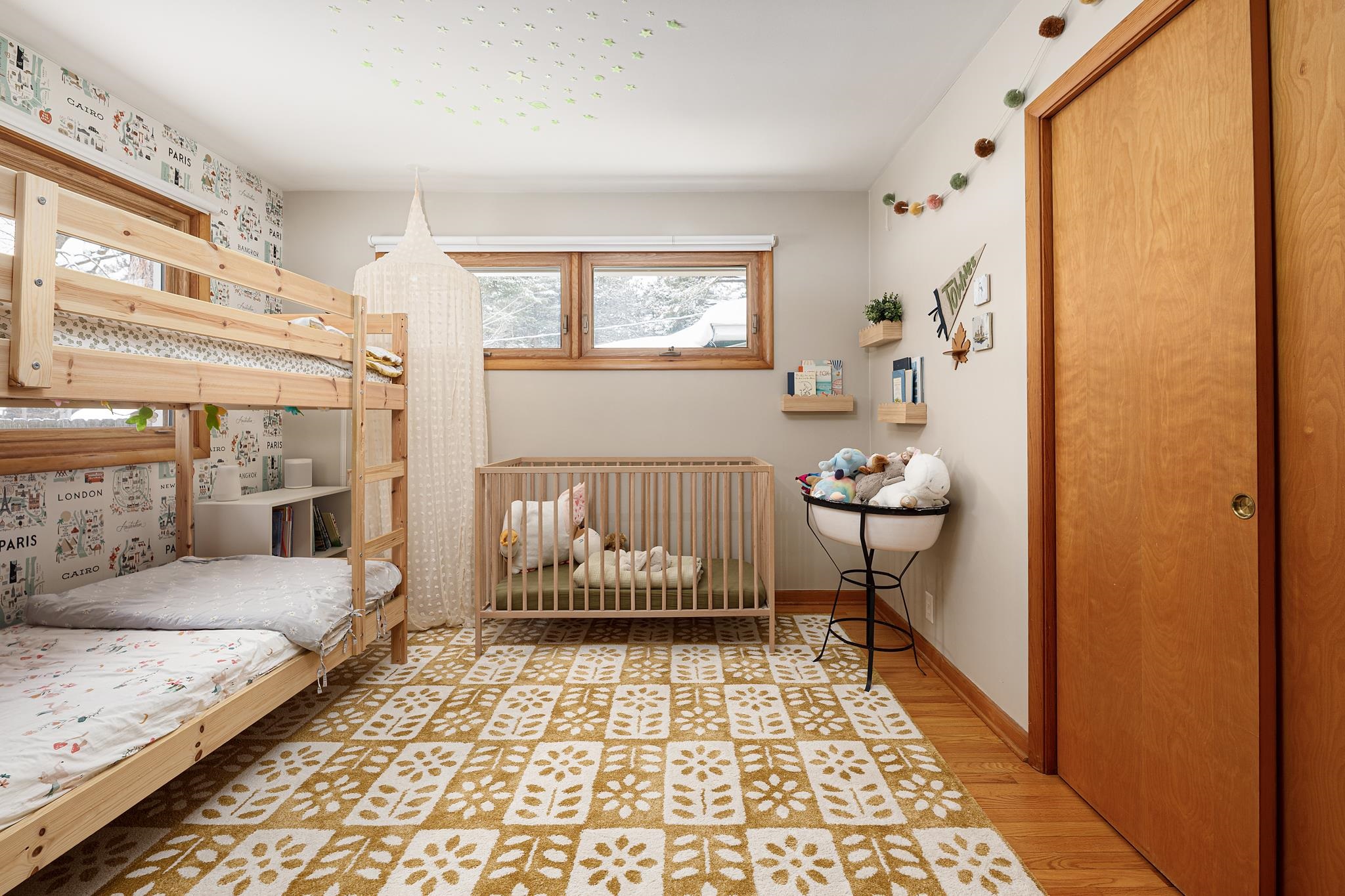 Traverse City, MI, 49684