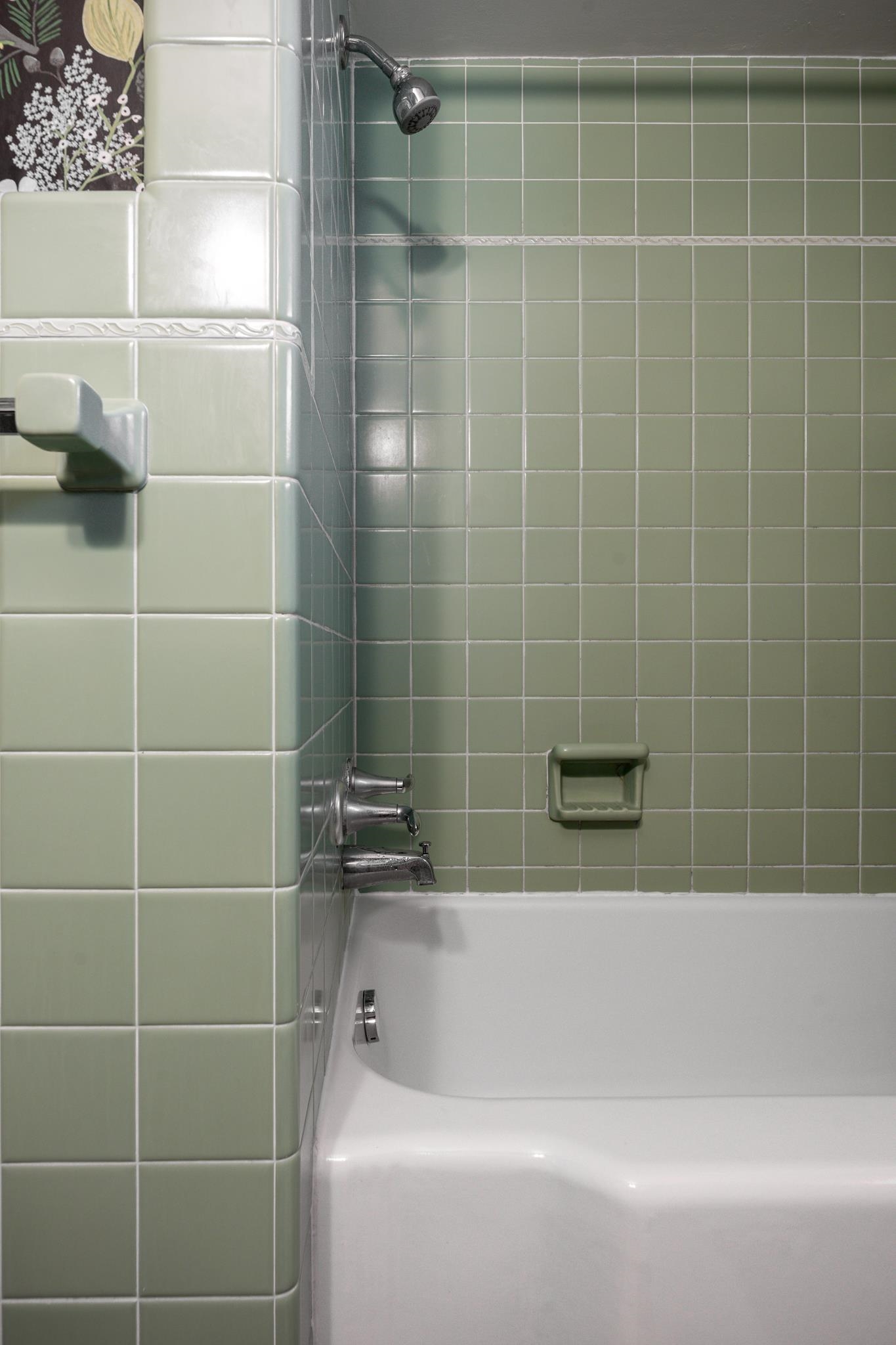 Traverse City, MI, 49684