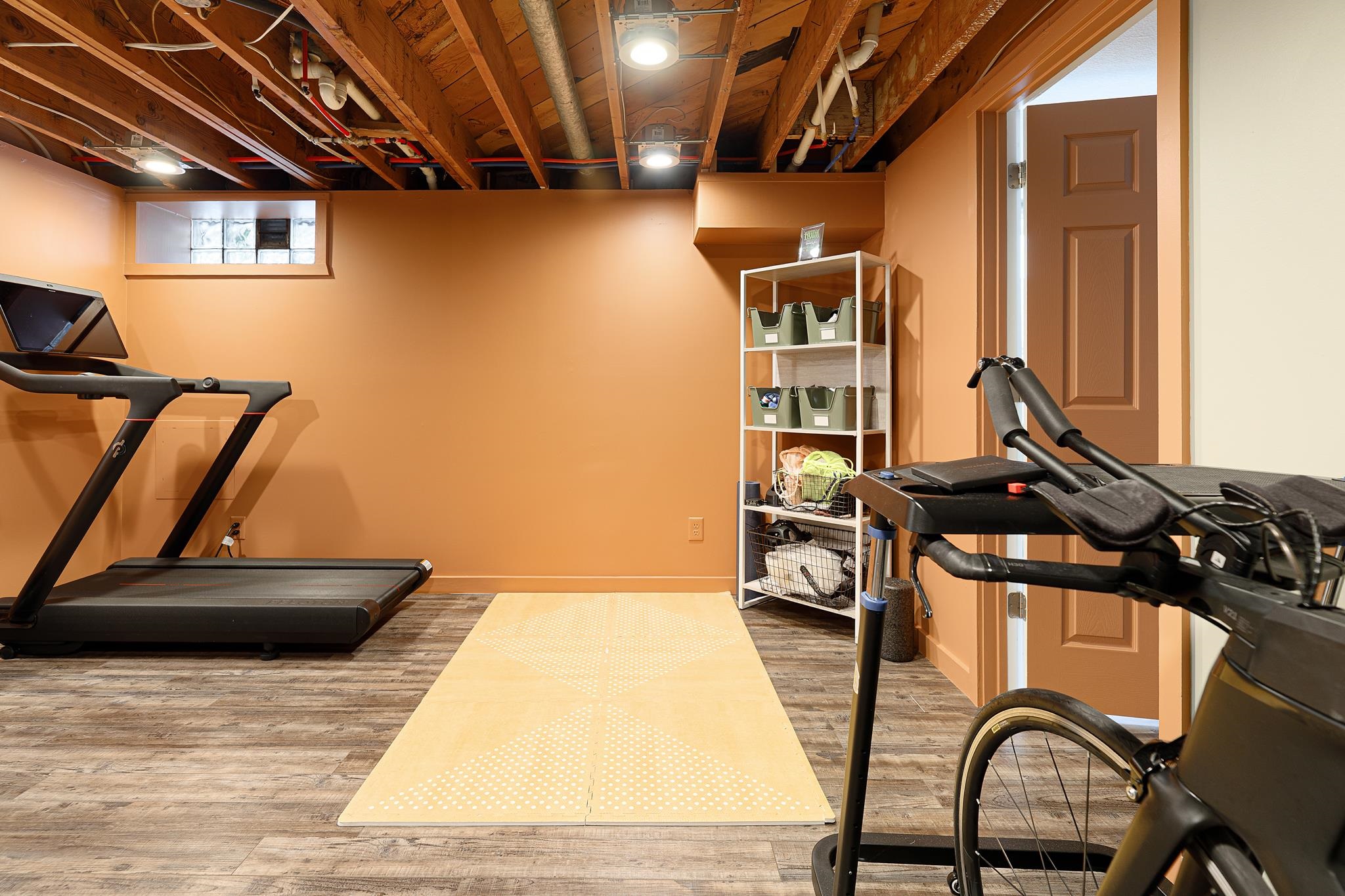 Traverse City, MI, 49684