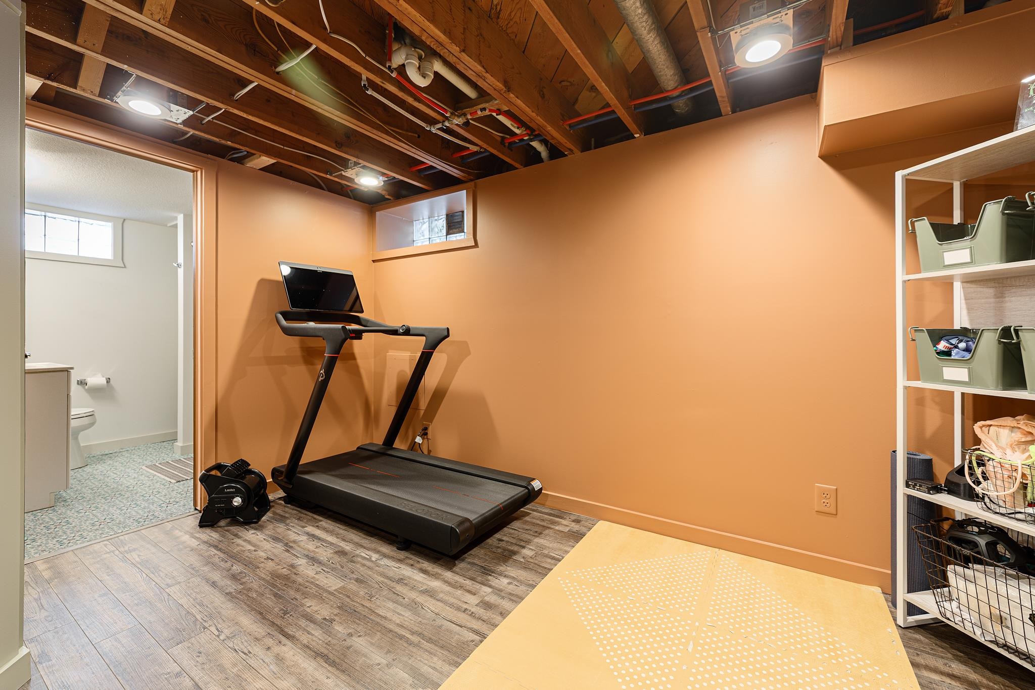 Traverse City, MI, 49684