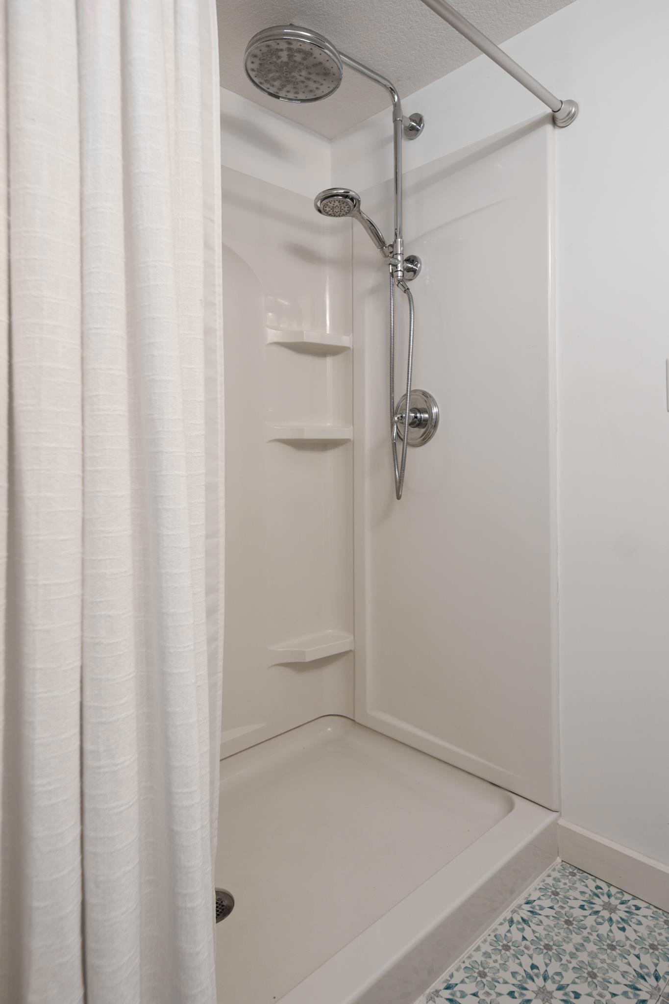 Traverse City, MI, 49684