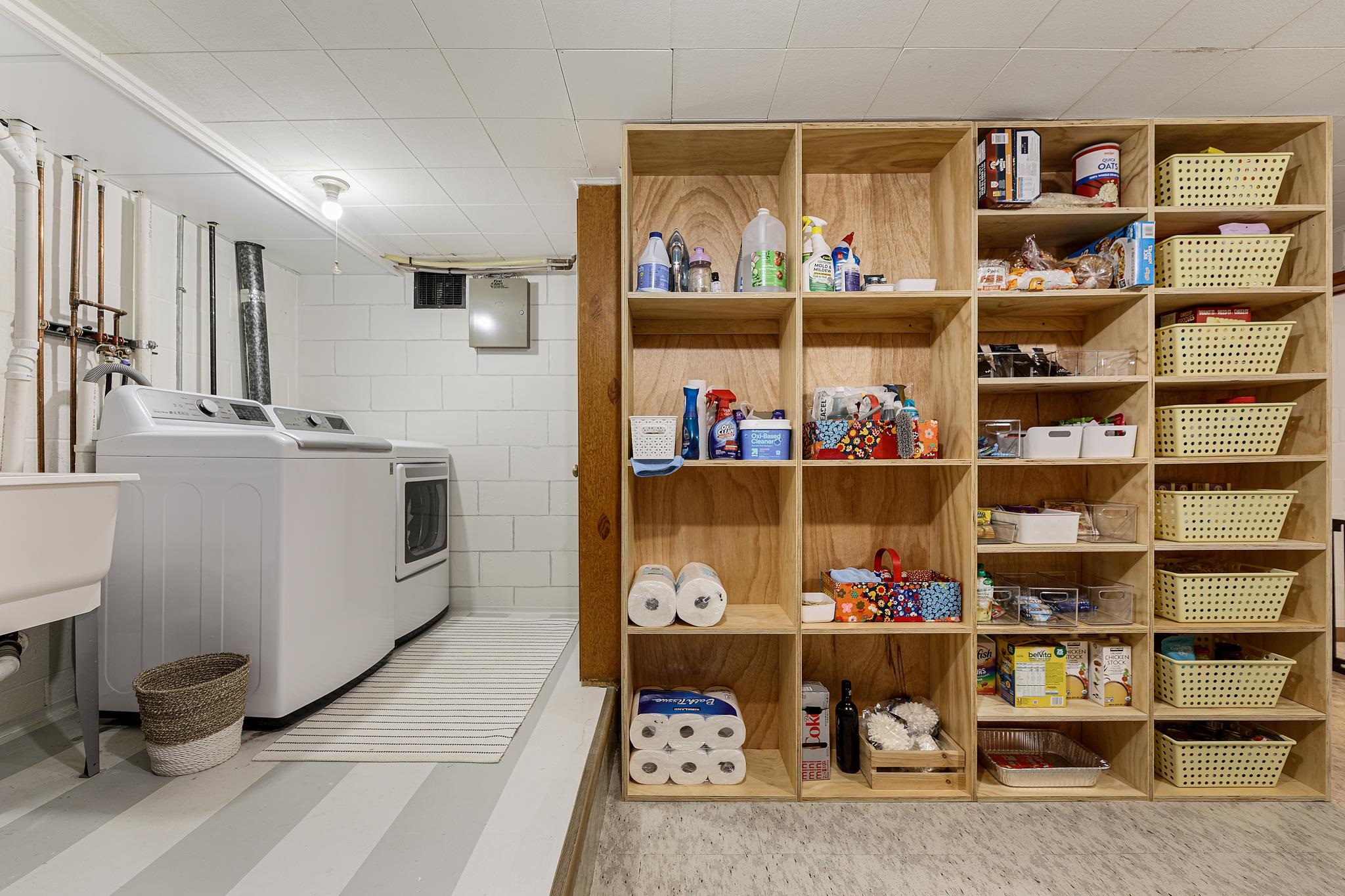 Traverse City, MI, 49684