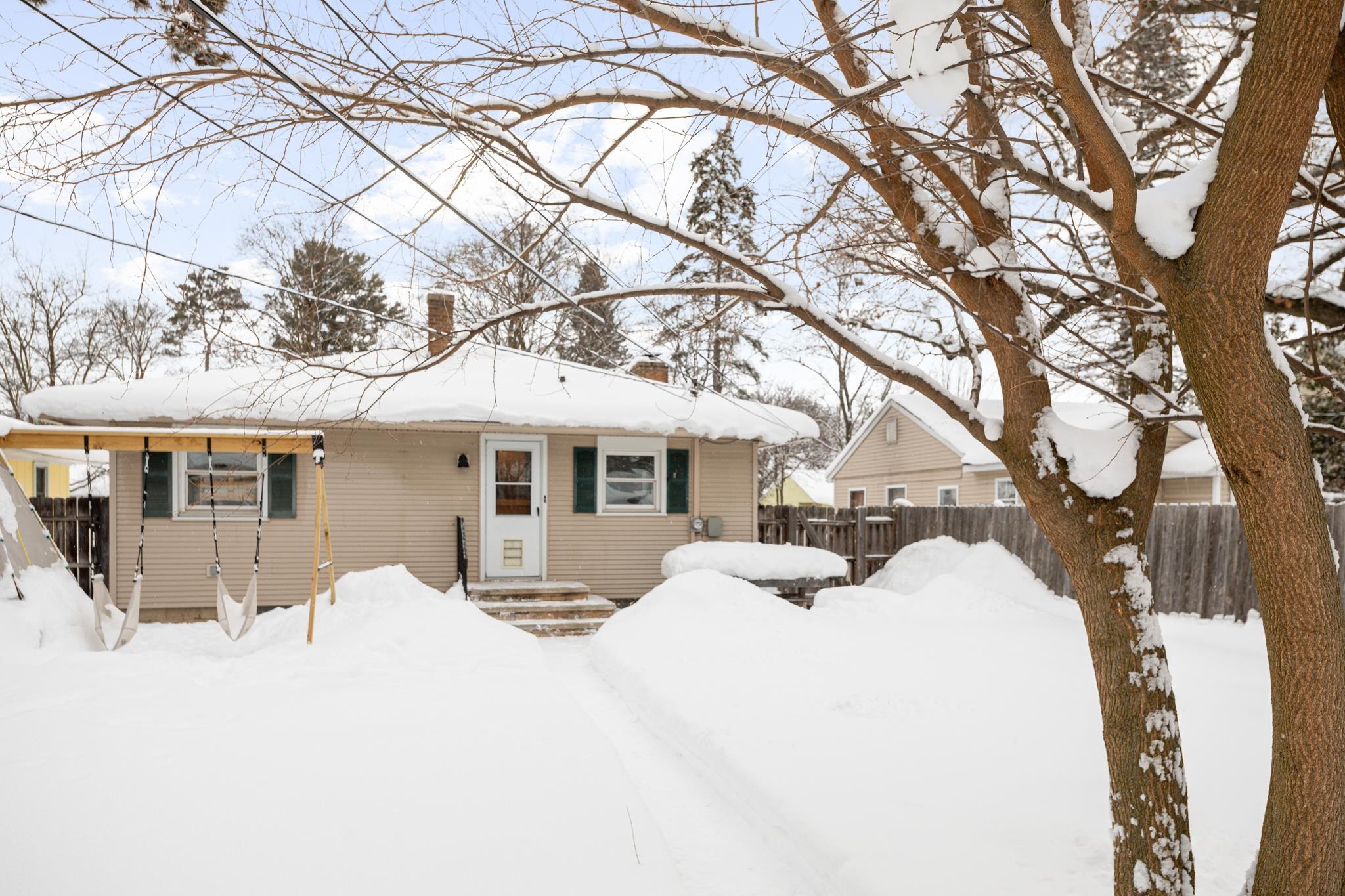 Traverse City, MI, 49684