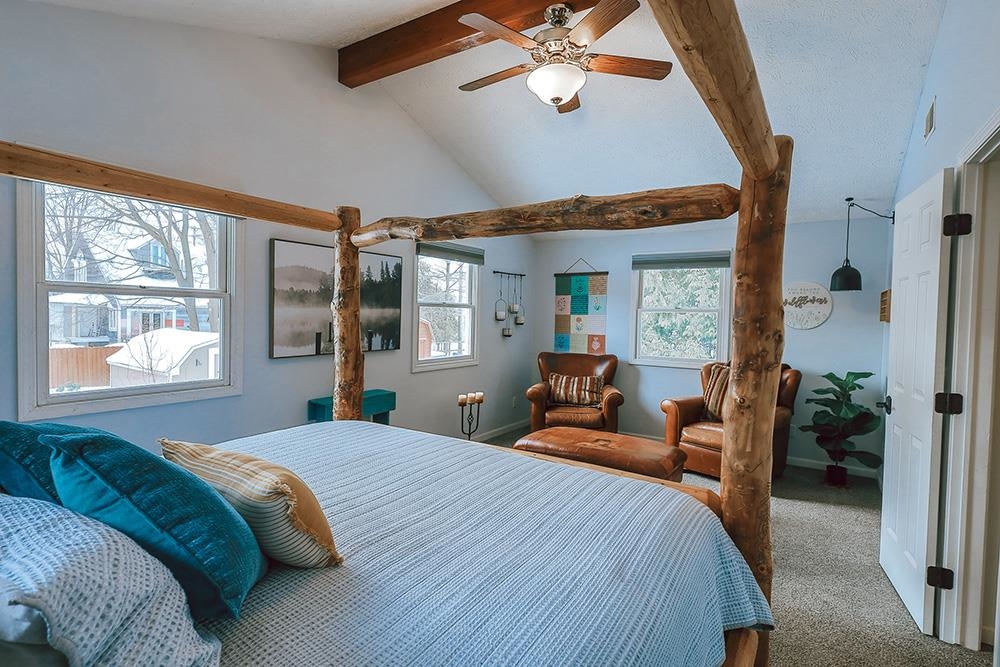 510 W Hurlbut, Charlevoix, MI, 49720