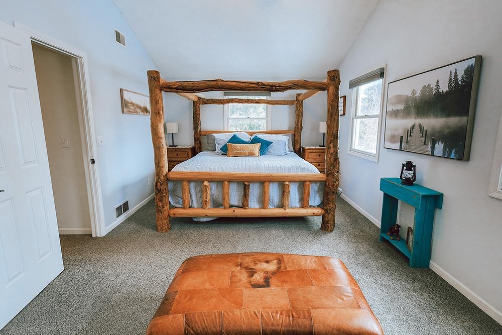 510 W Hurlbut, Charlevoix, MI, 49720