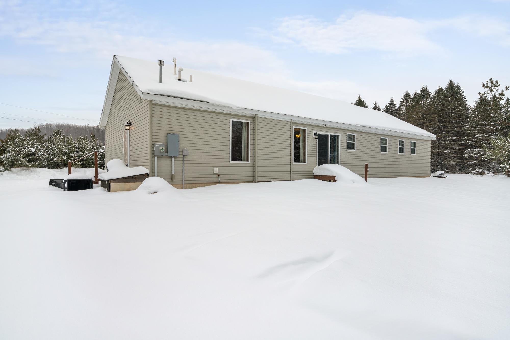 4th image of 433 Alexander Rd, Vanderbilt, MI 49795 | MLS# 78080065352