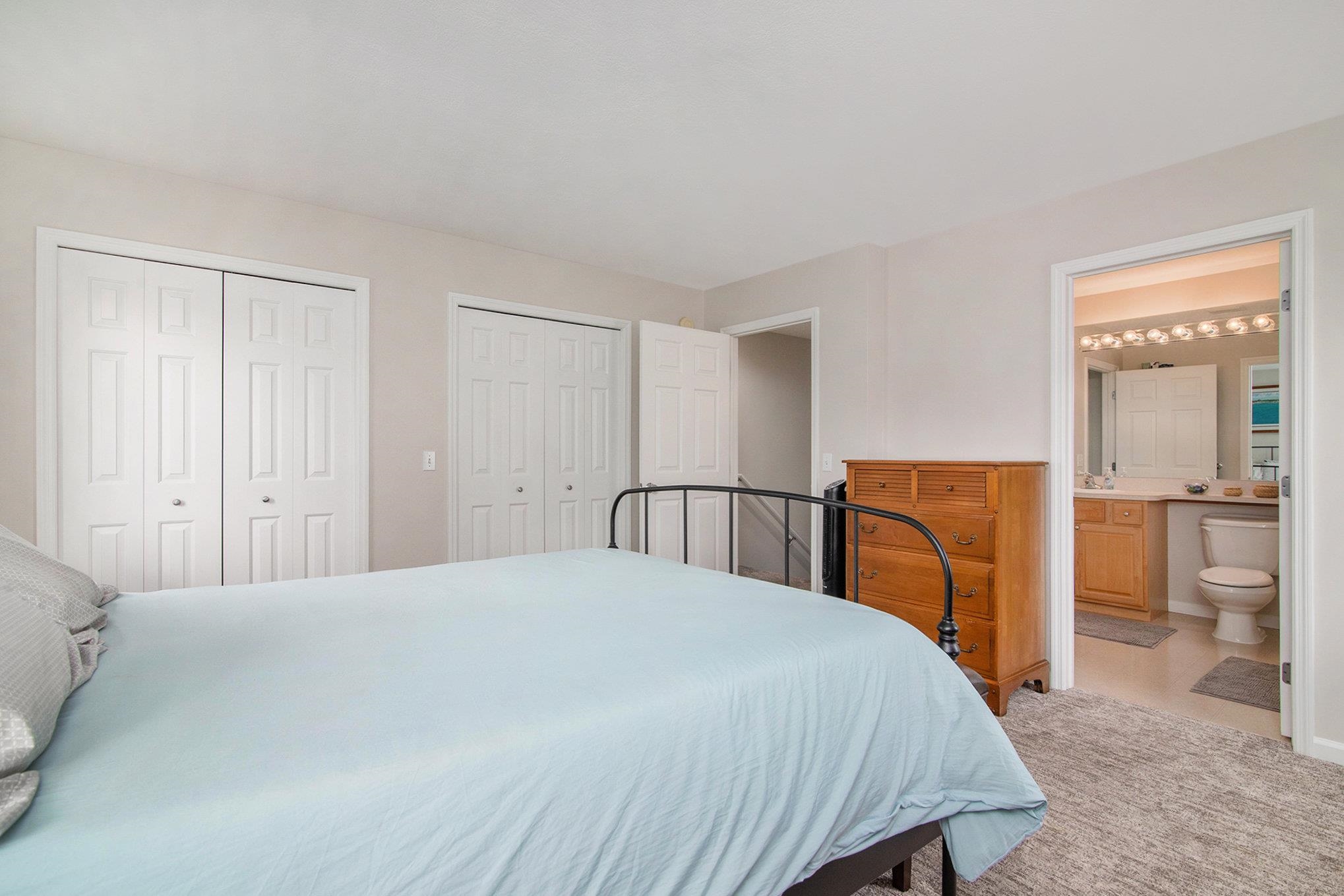 Traverse City, MI, 49686