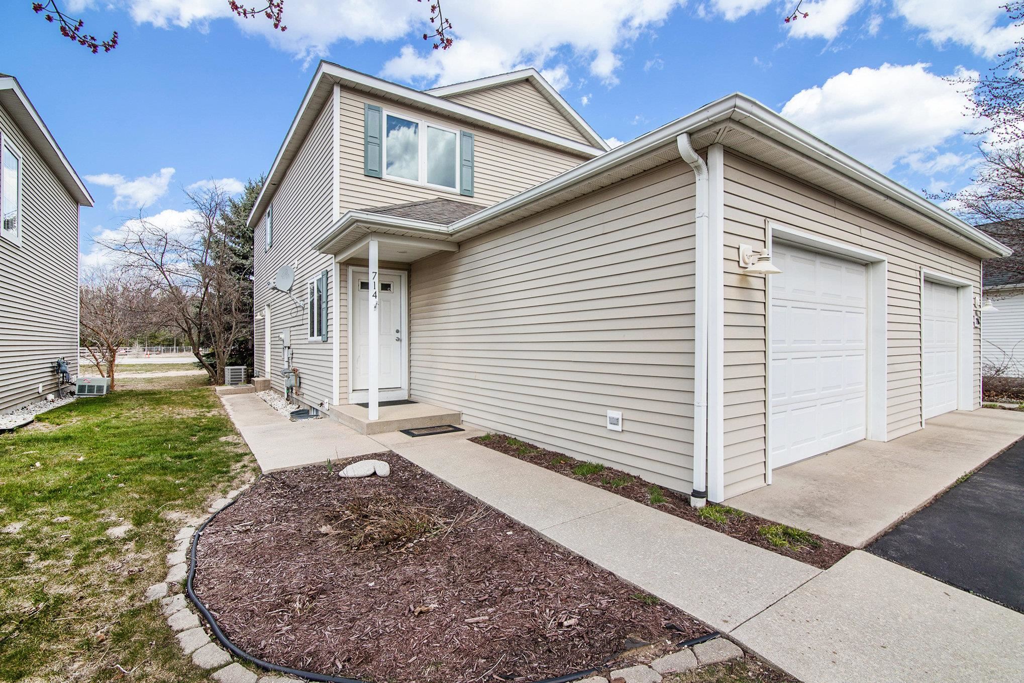 Traverse City, MI, 49686