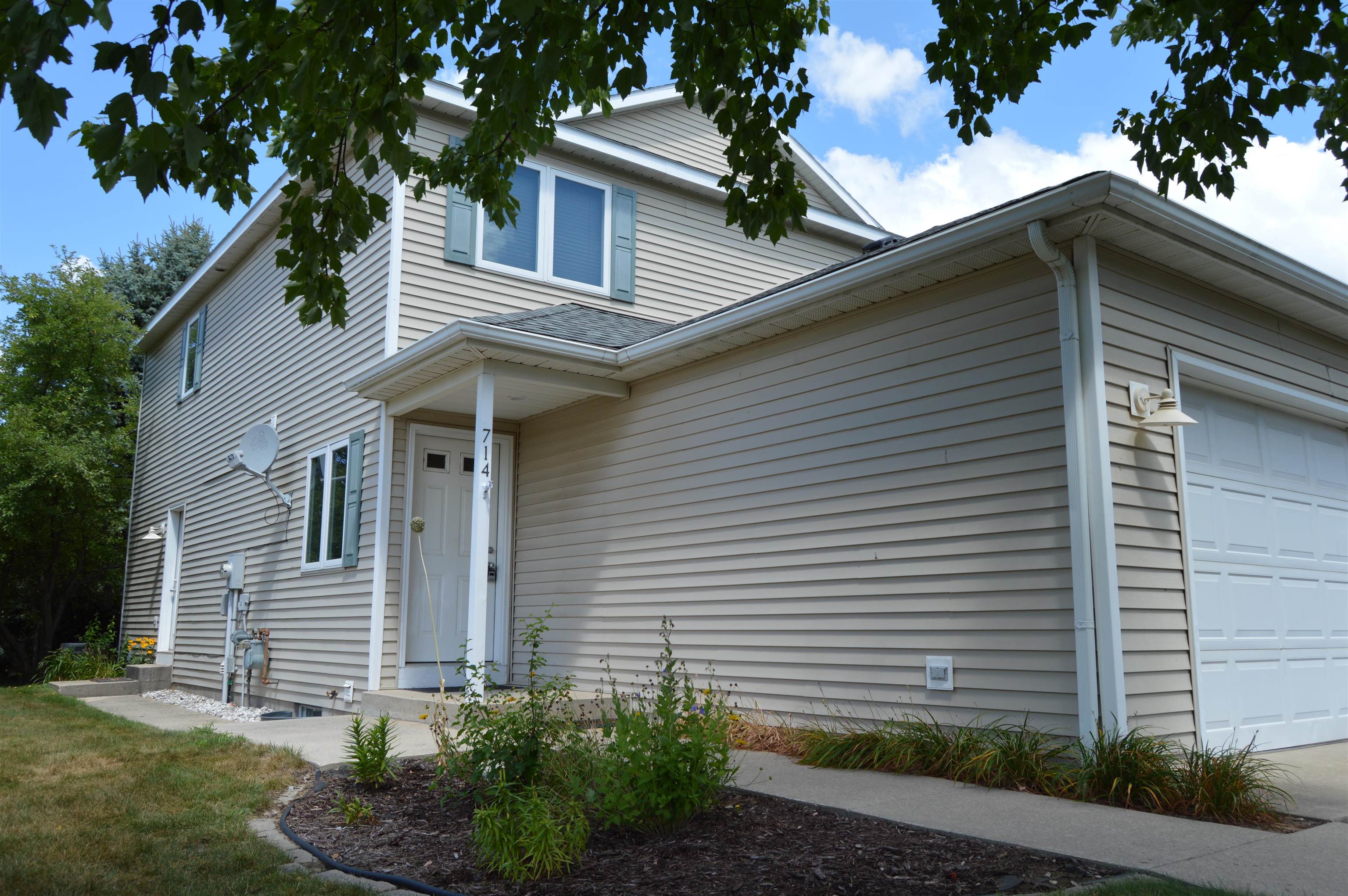 Traverse City, MI, 49686