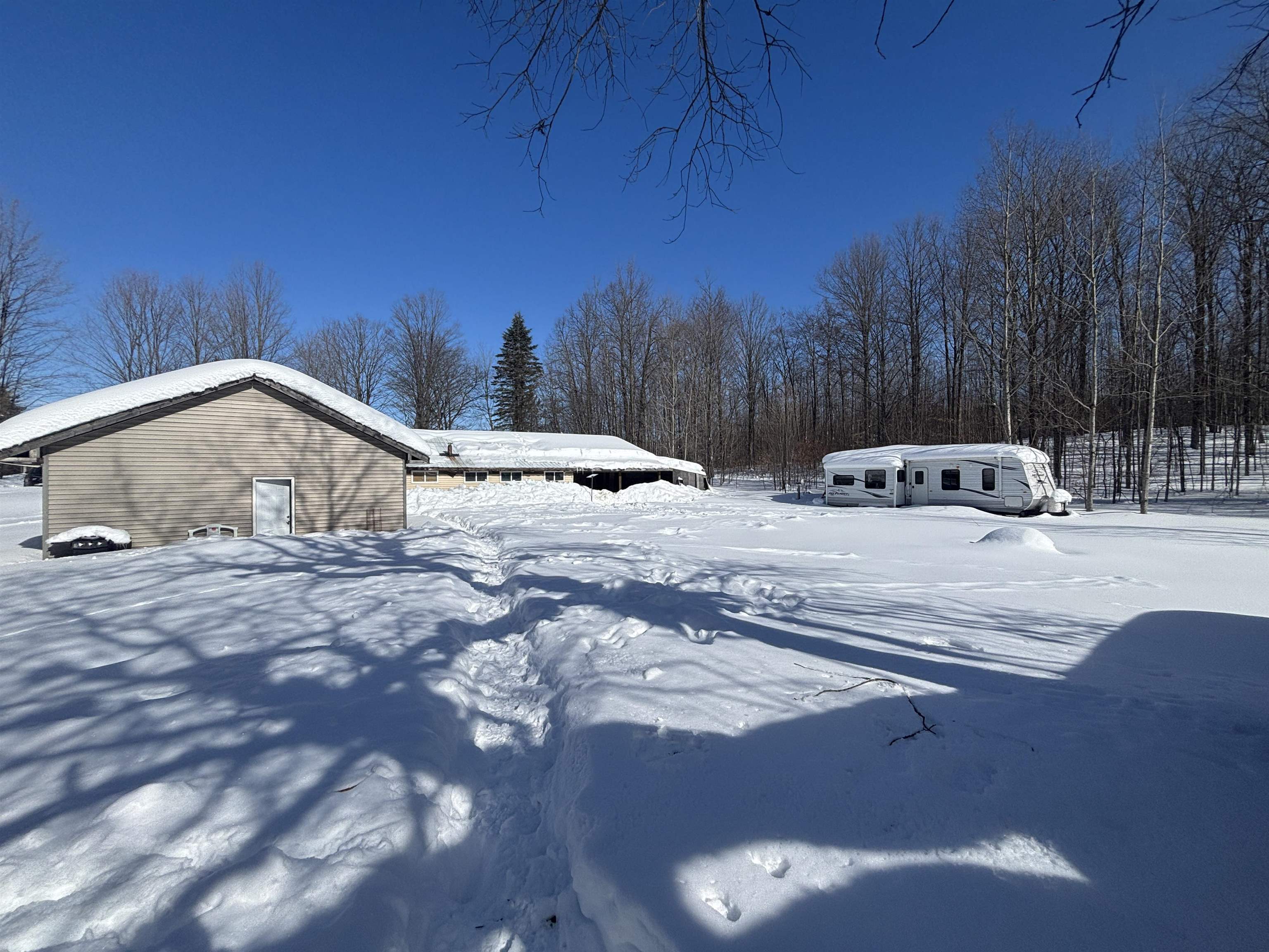 5884 Scholl Road photo 23