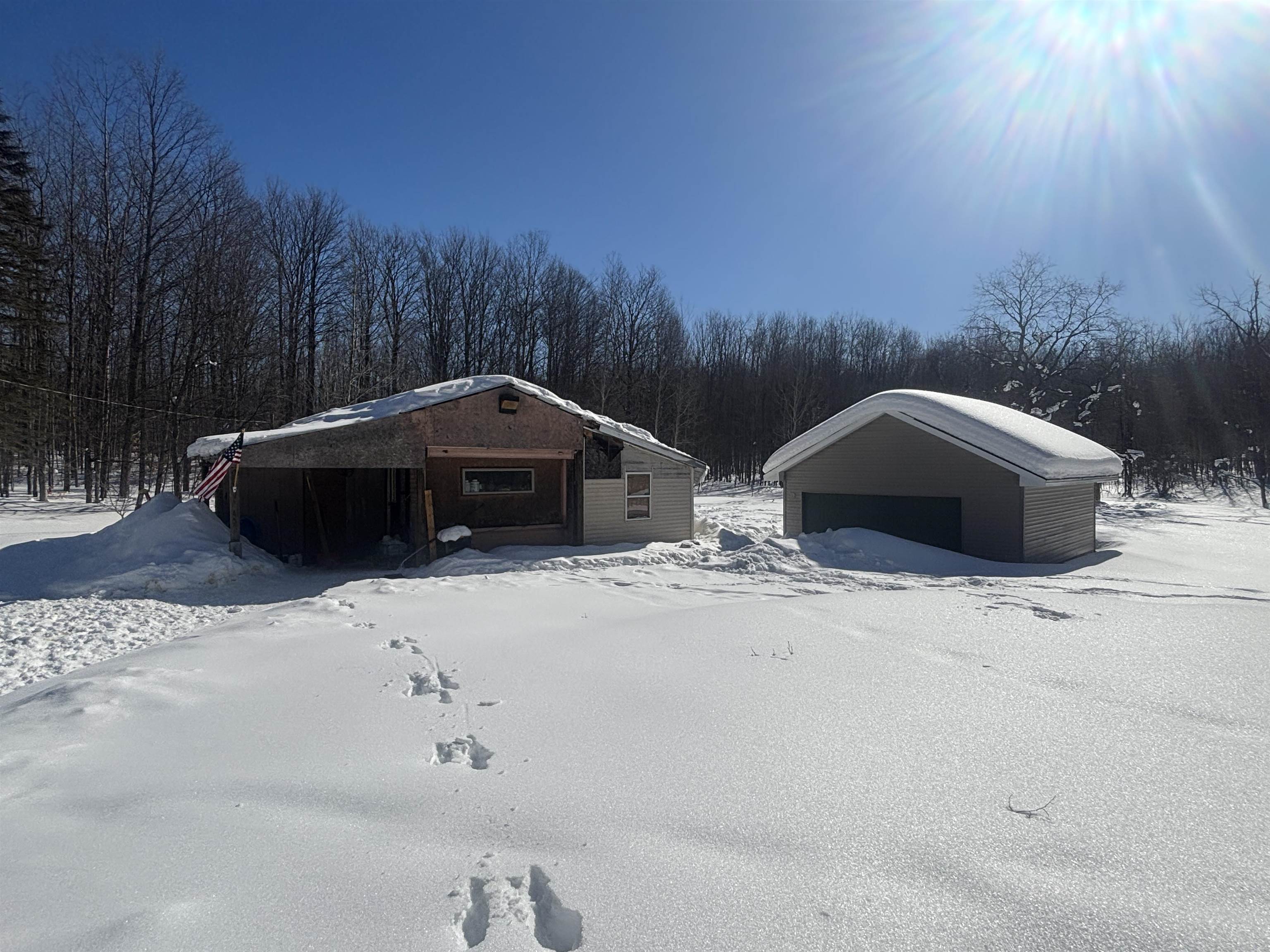 5884 Scholl Road photo 4