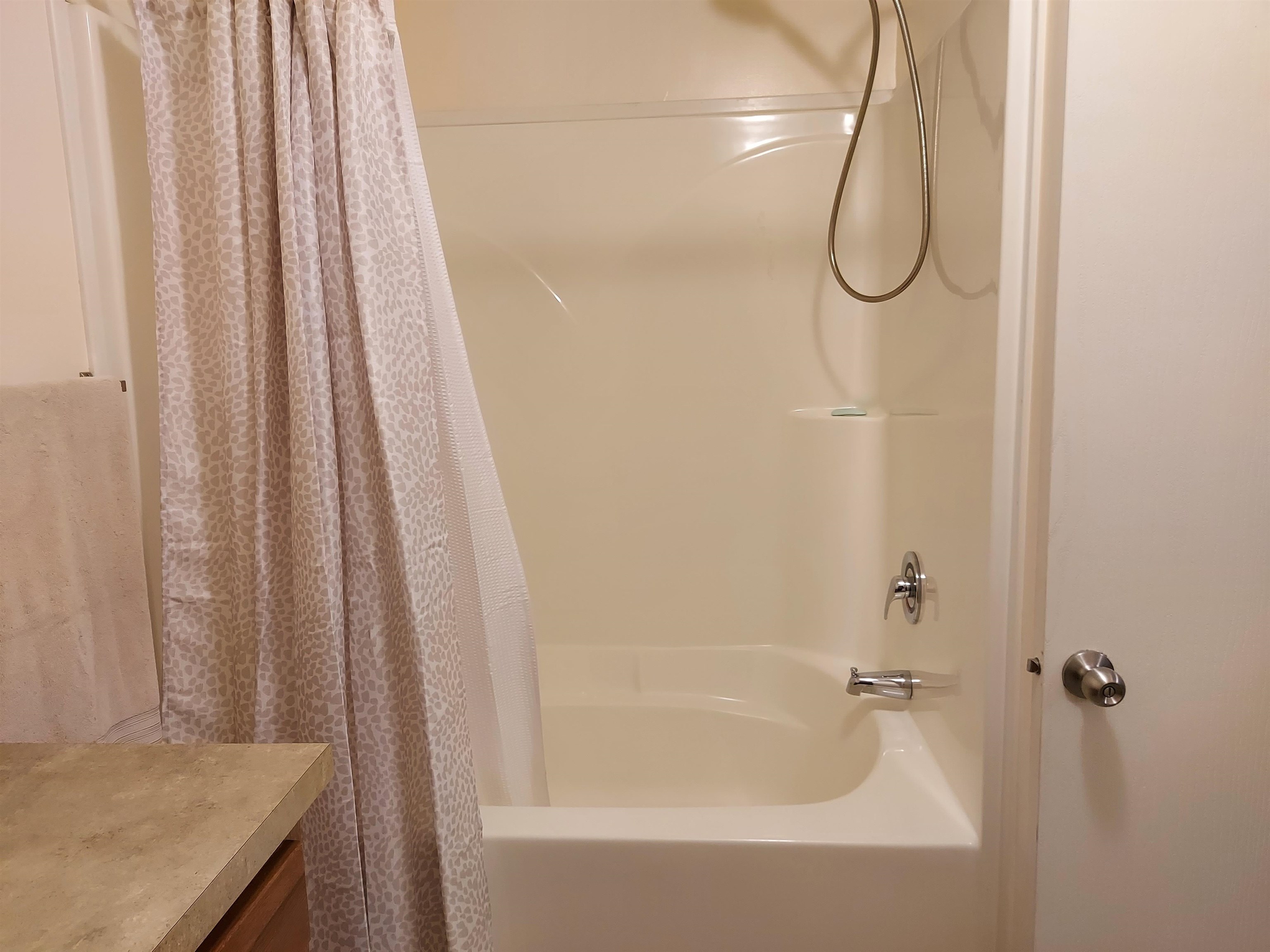 Traverse City, MI, 49686