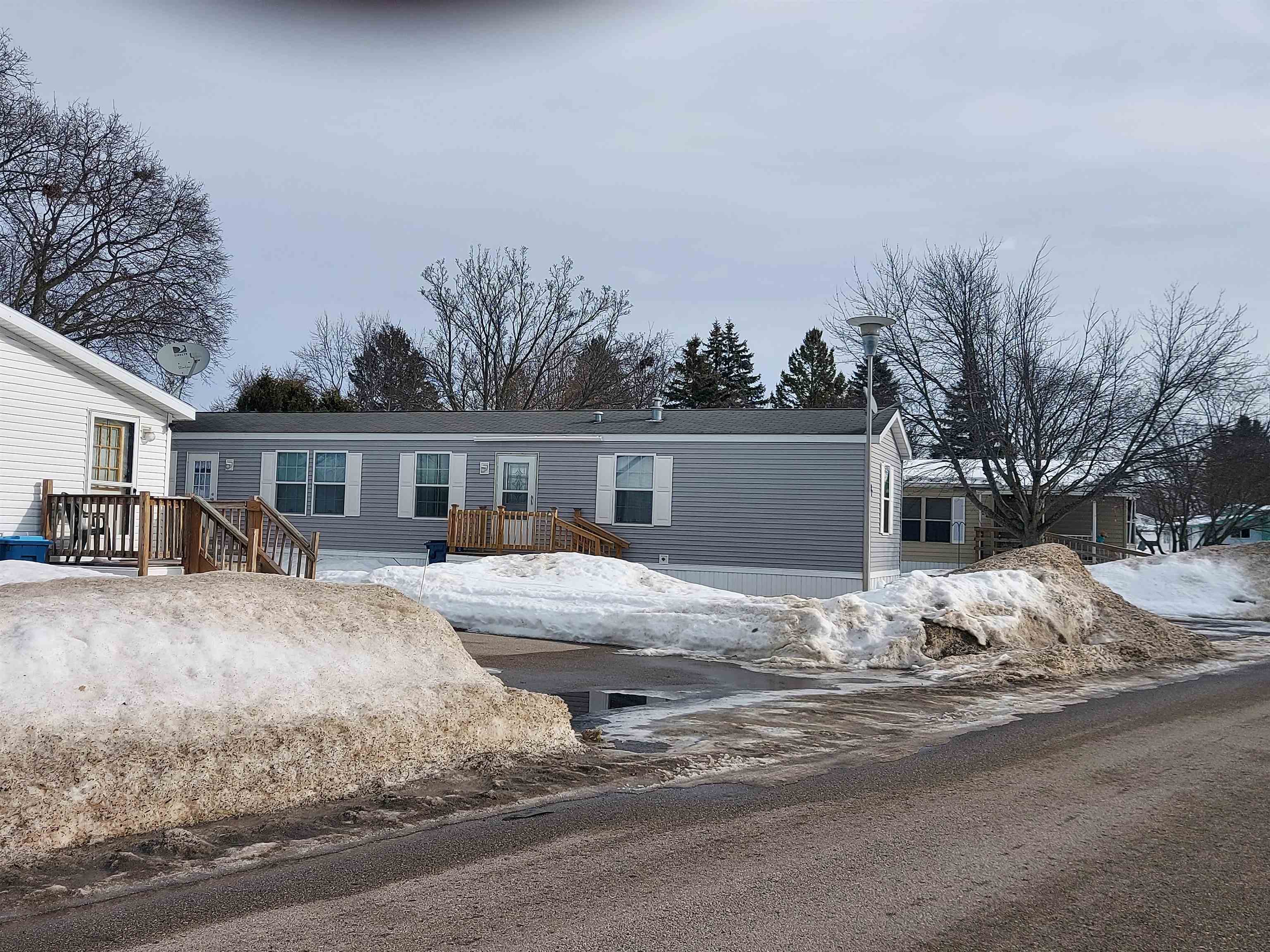 Traverse City, MI, 49686