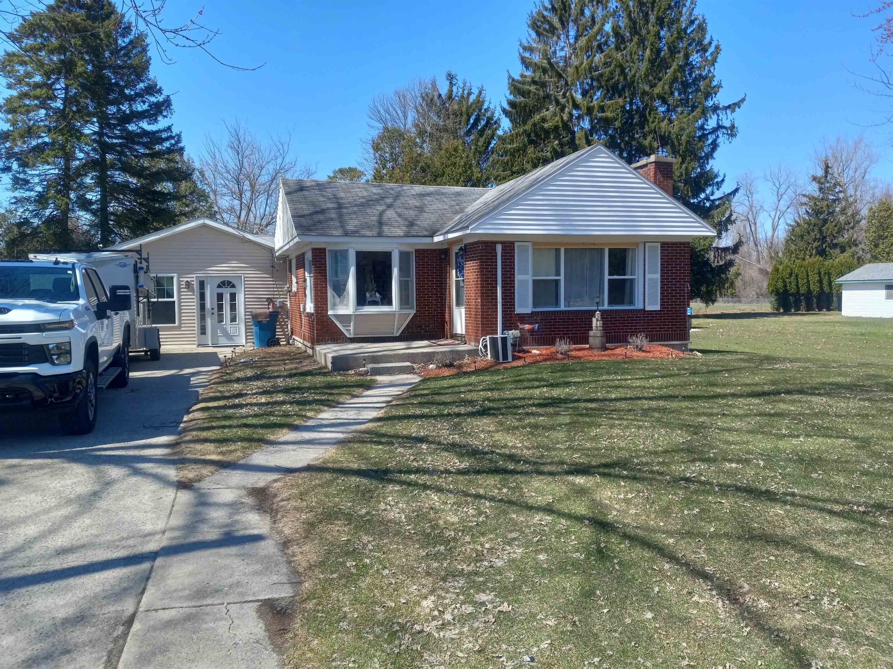 806 S Main Street, Au Gres, MI, 48703