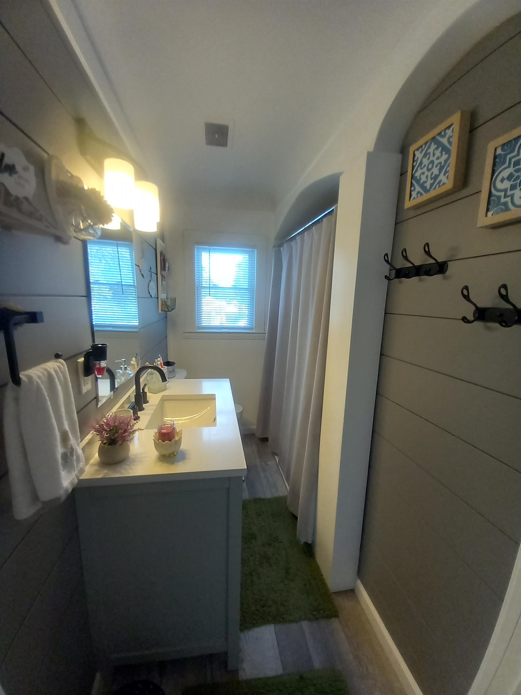 806 S Main Street, Au Gres, MI, 48703