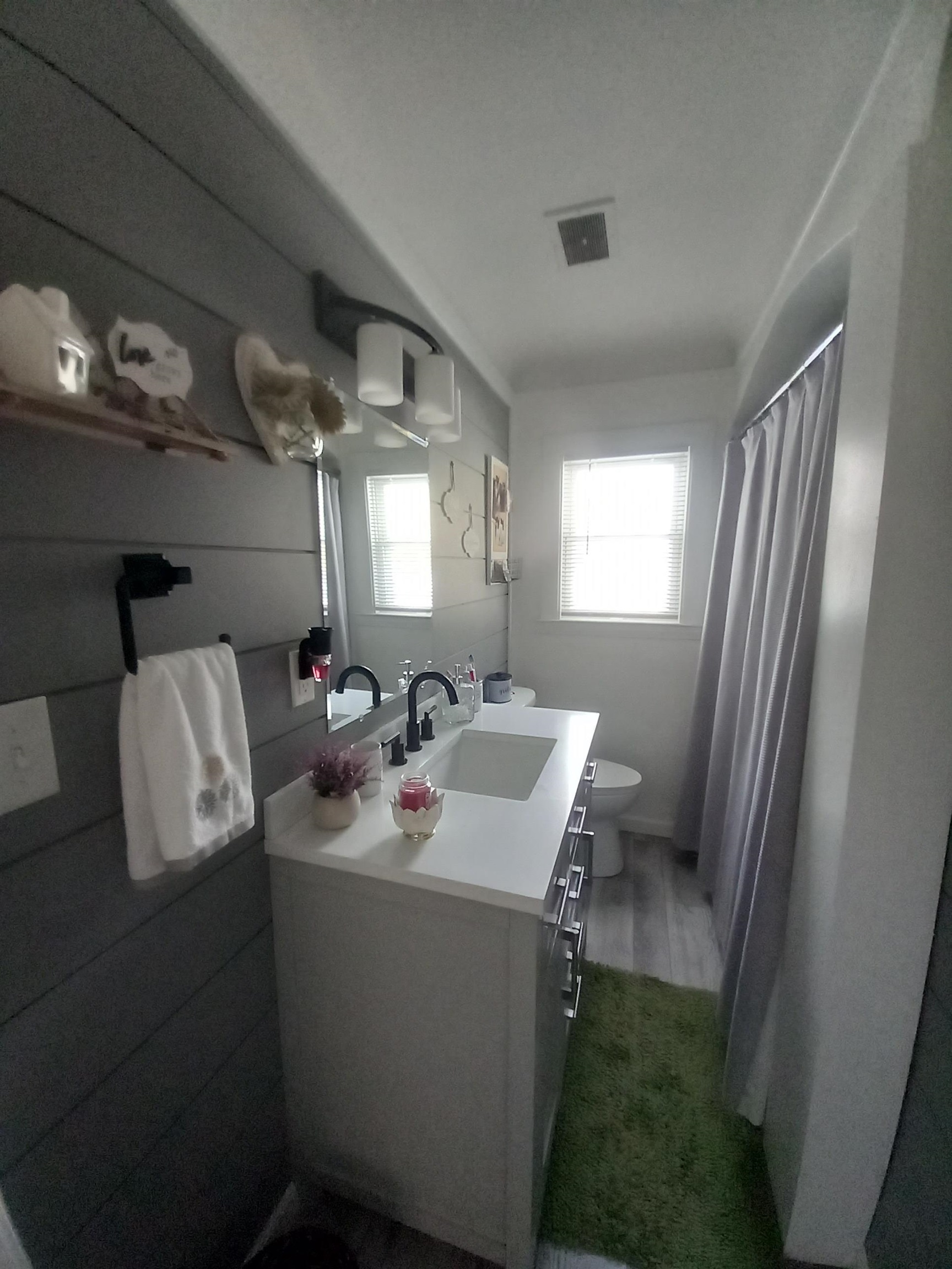 806 S Main Street, Au Gres, MI, 48703