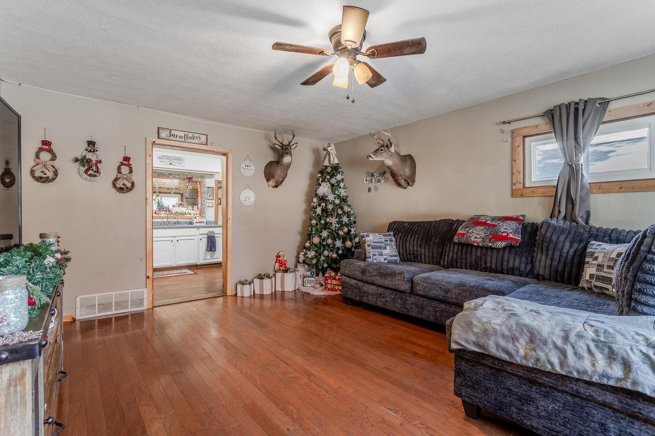 403 Erie Street photo 6