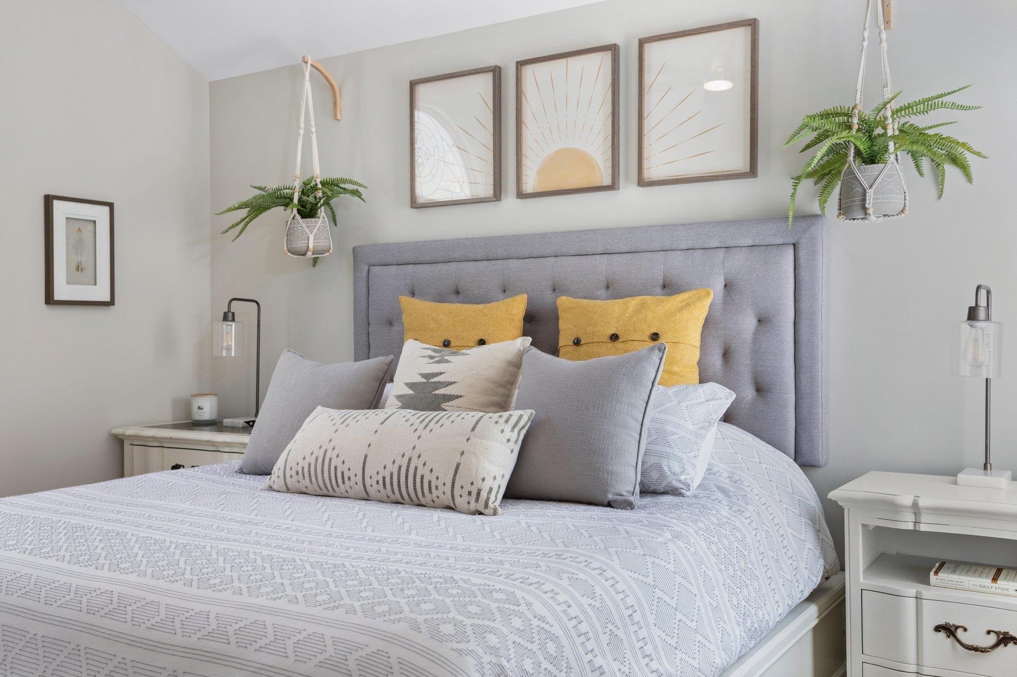 Traverse City, MI, 49686