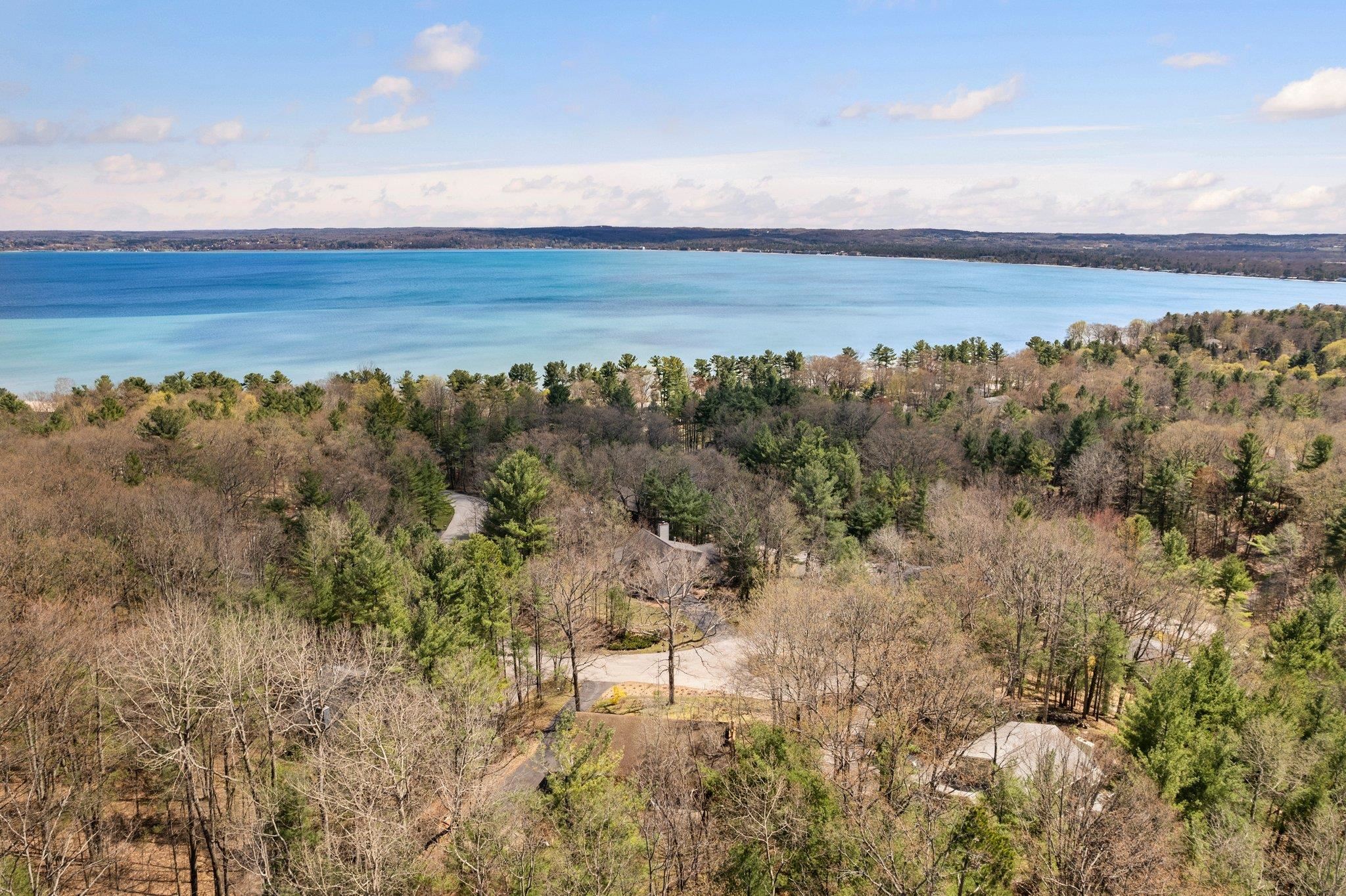 Traverse City, MI, 49686