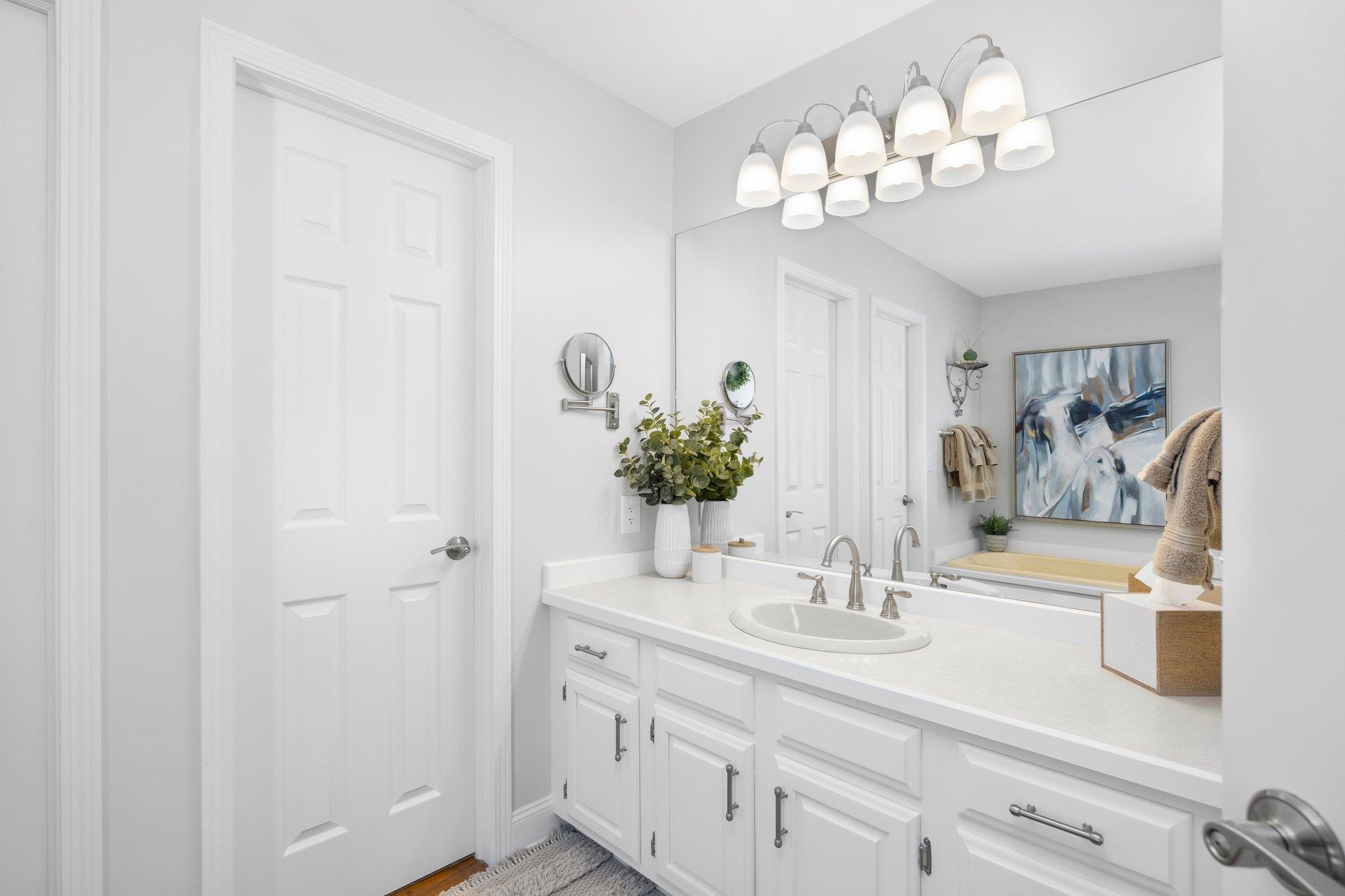 Traverse City, MI, 49686