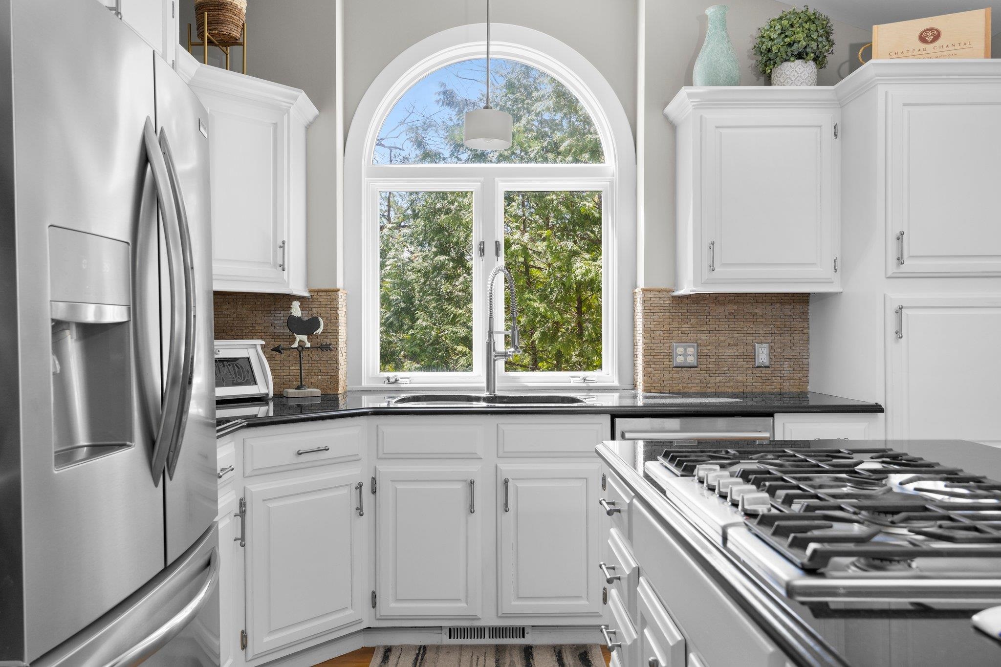 Traverse City, MI, 49686