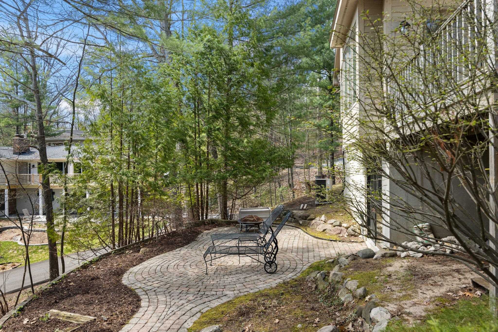 Traverse City, MI, 49686