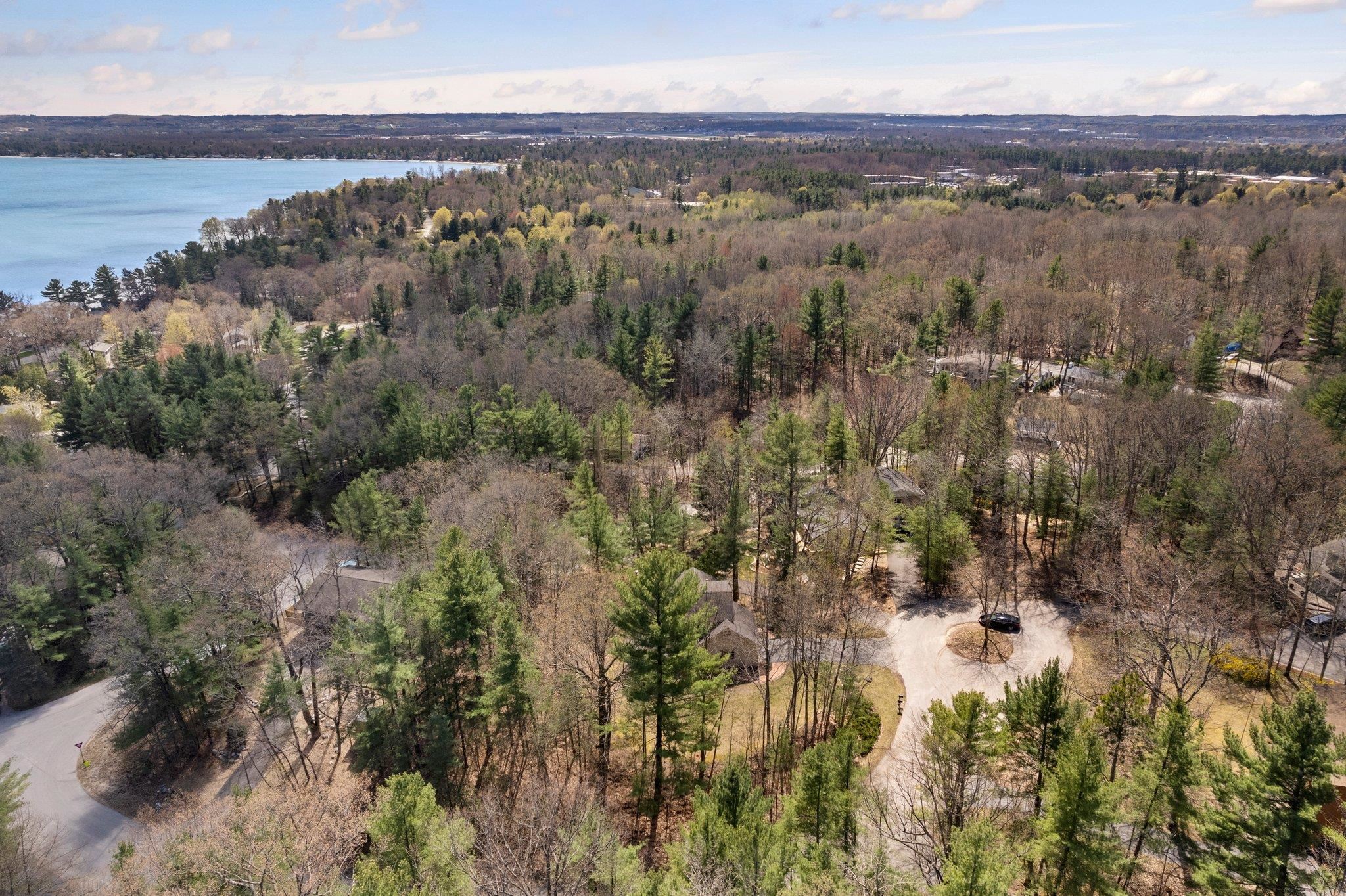 Traverse City, MI, 49686