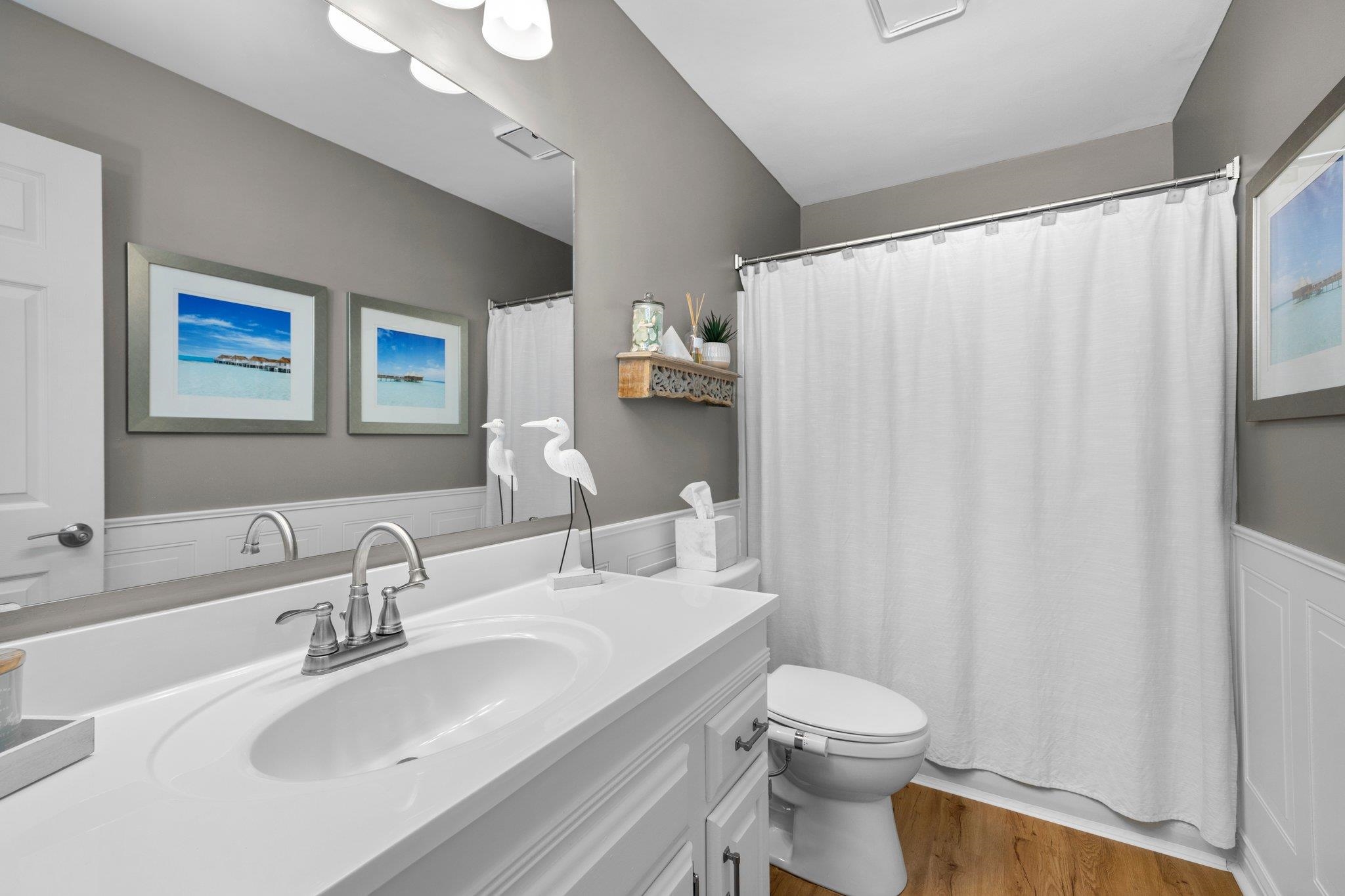 Traverse City, MI, 49686