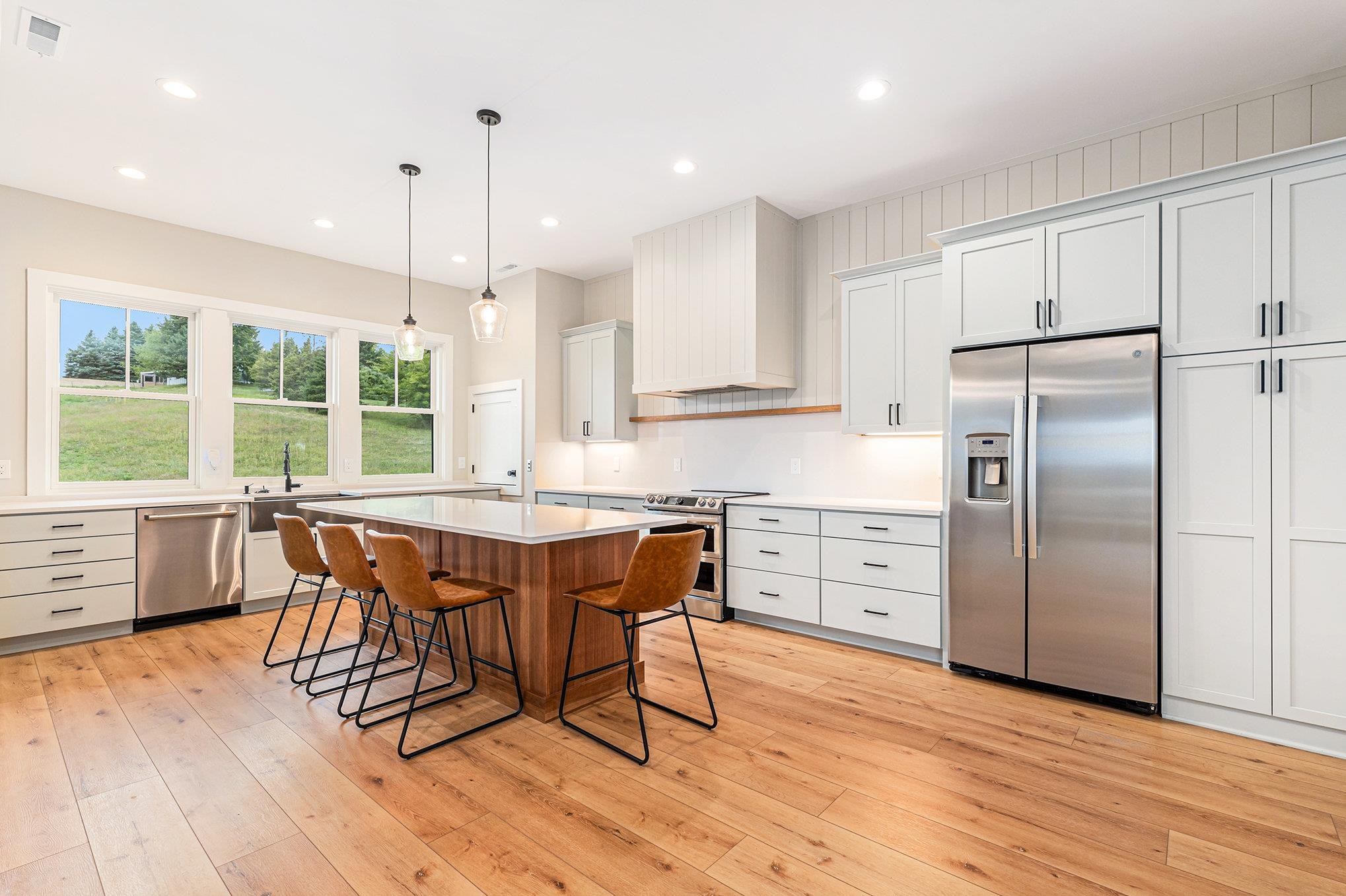 6424 Brackett Road photo 36