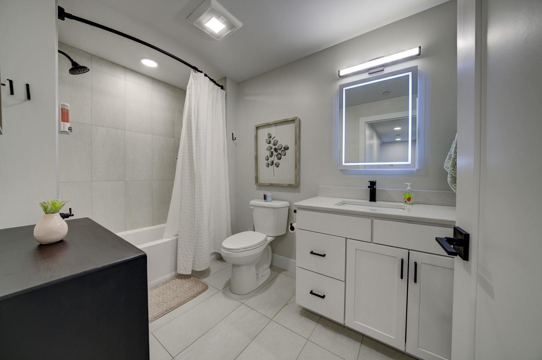 708 Randolph Street UNIT&nbsp;206, Traverse City, MI, 49684