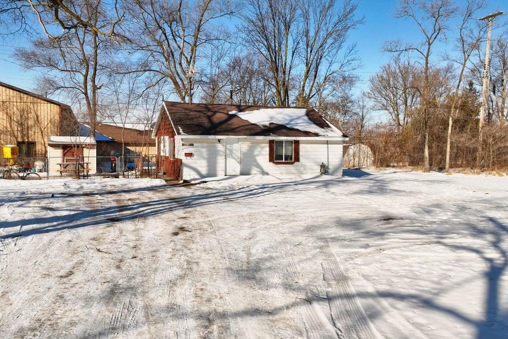 1205 N Kinney Avenue photo 21