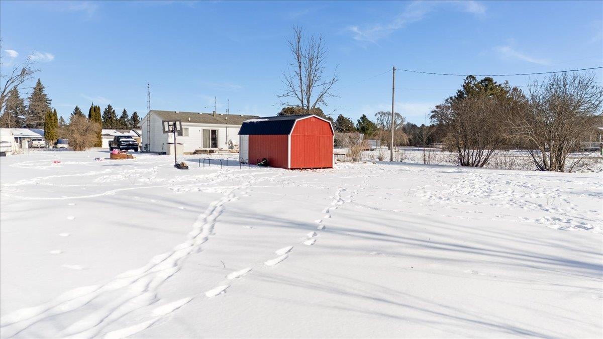 316 E Main photo 11