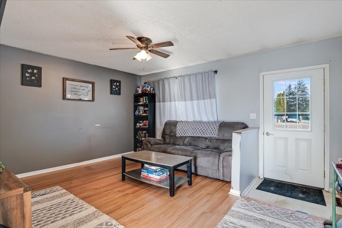 316 E Main photo 12