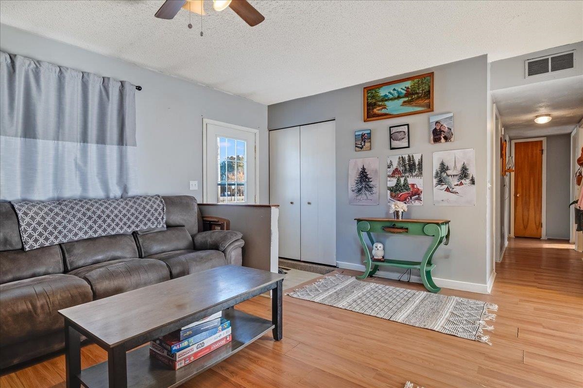 316 E Main photo 14