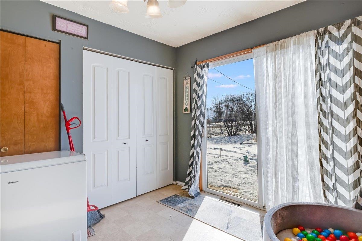 316 E Main photo 16