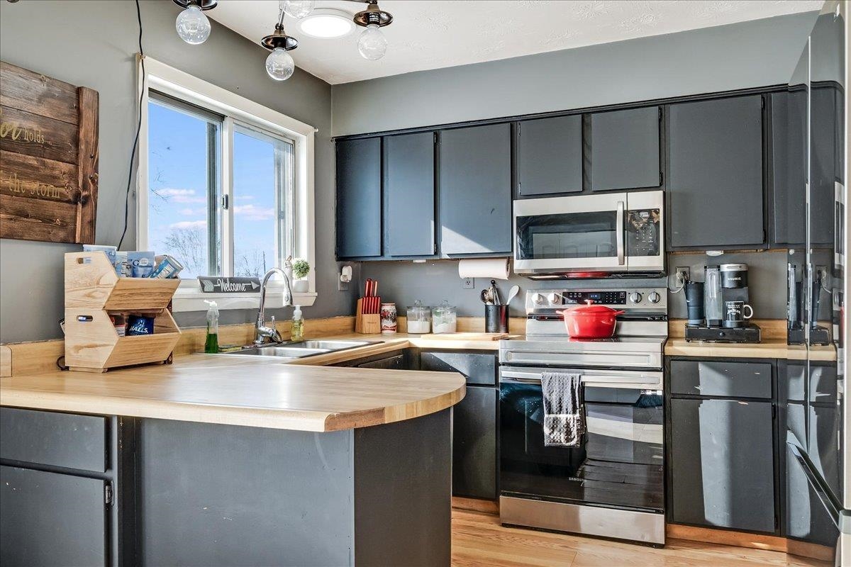 316 E Main photo 17