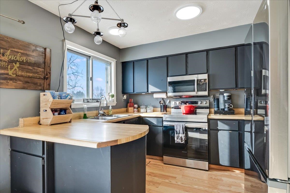 316 E Main photo 18