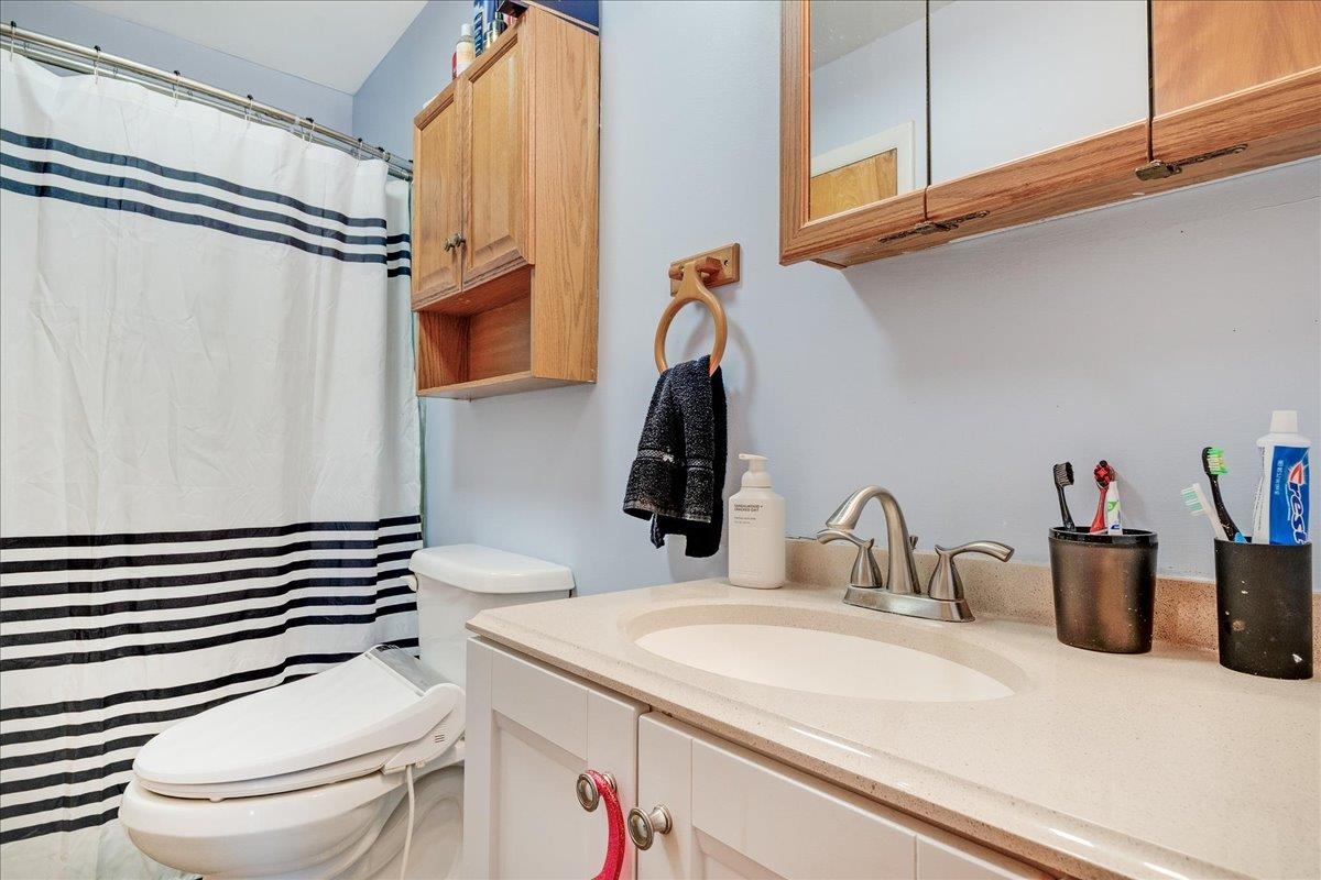 316 E Main photo 23