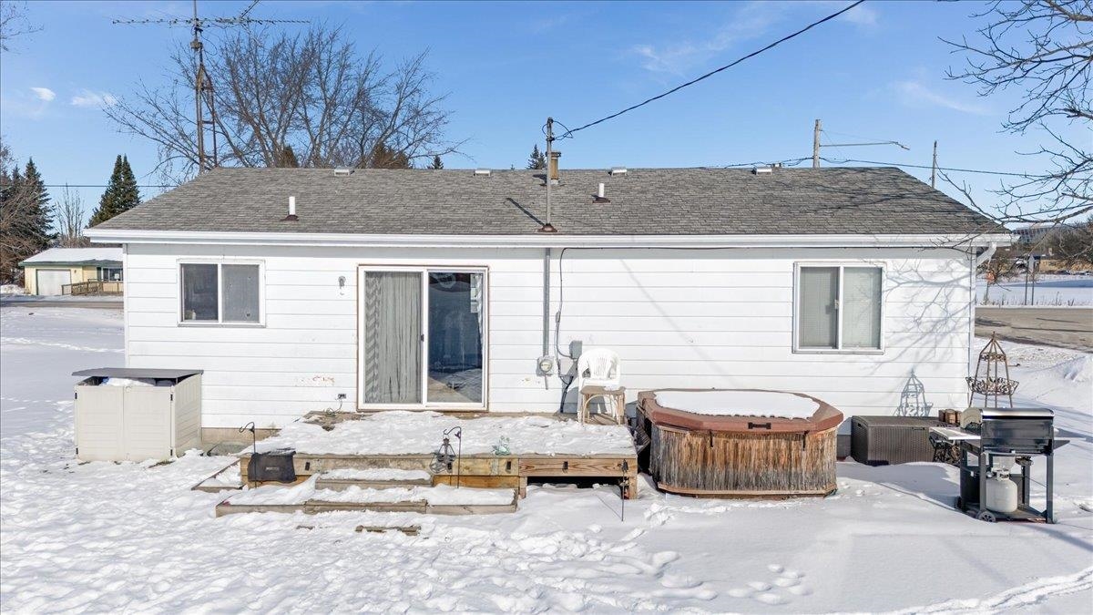 316 E Main photo 7