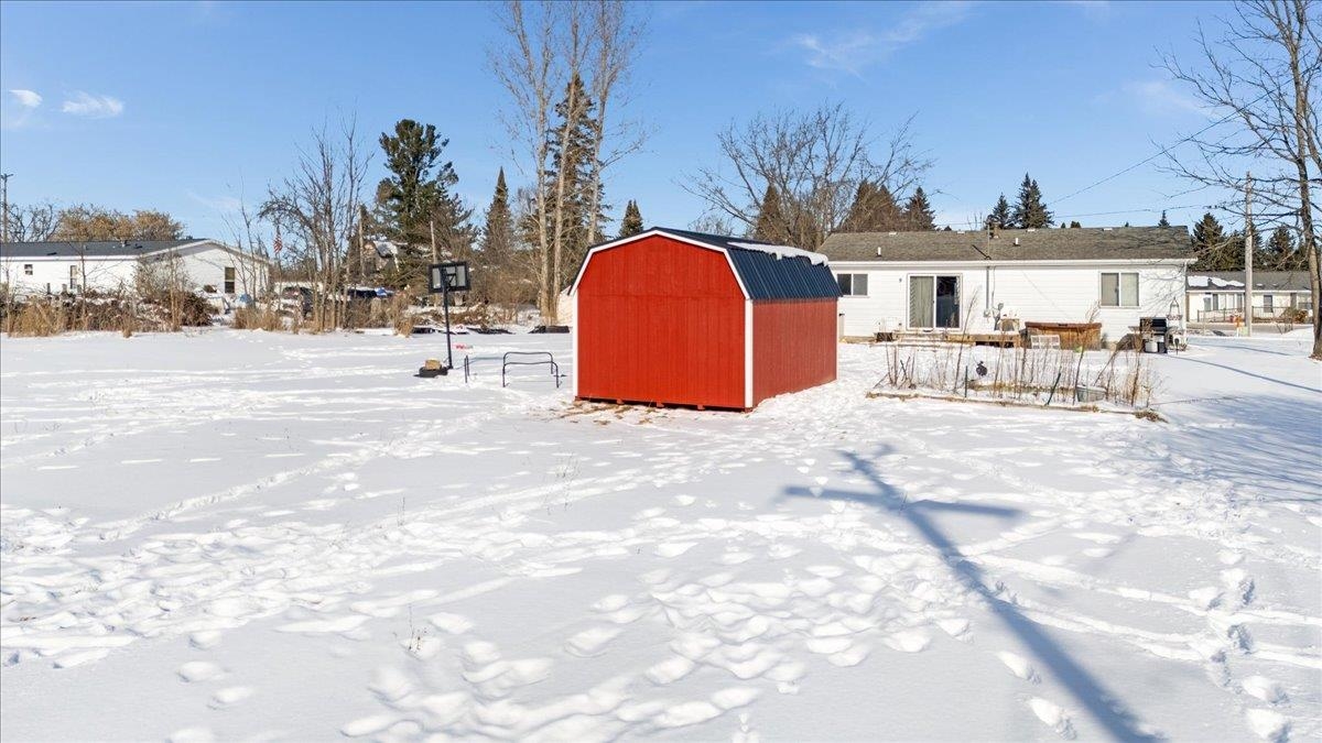 316 E Main photo 10