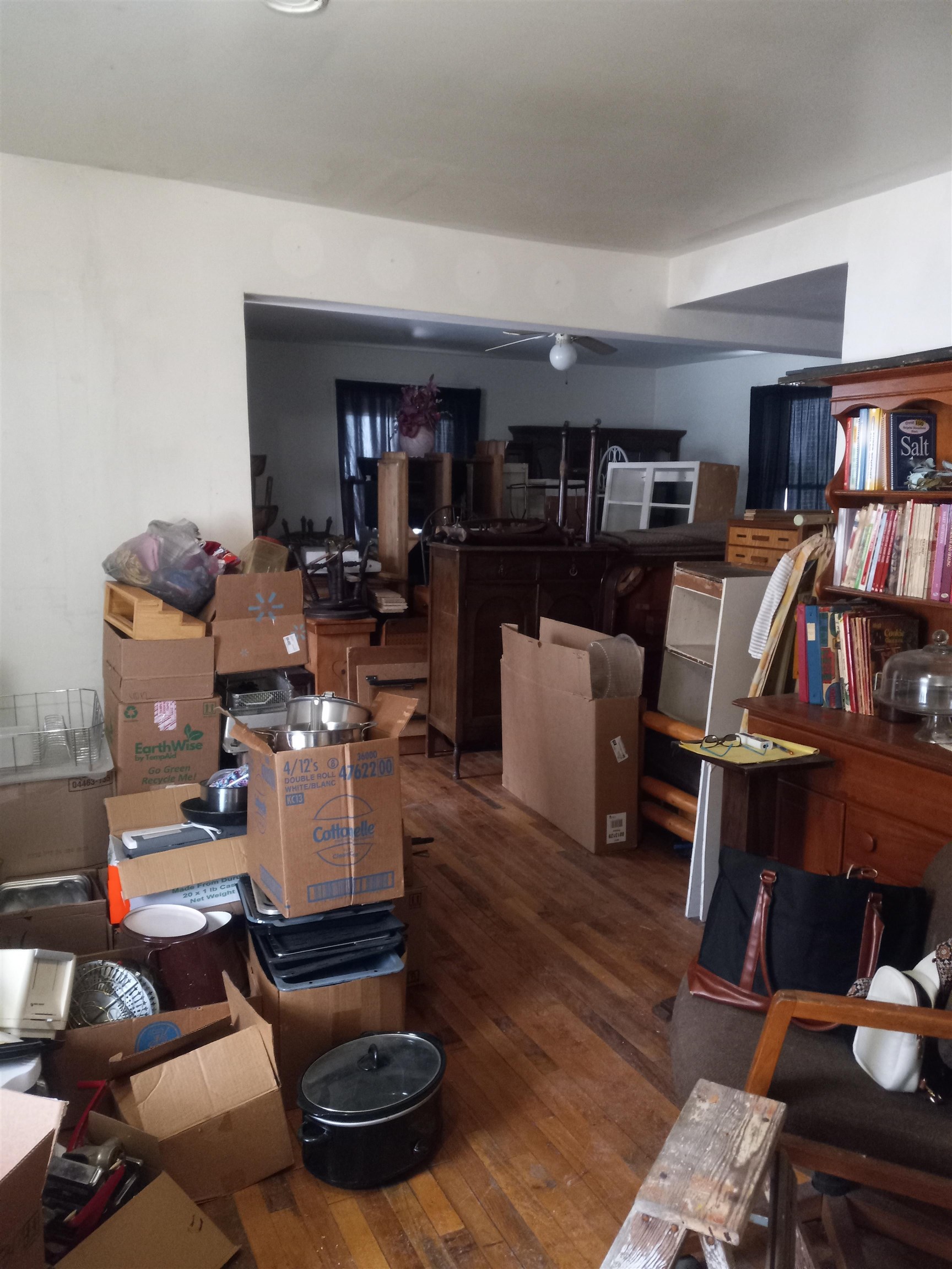 208 E Main Street, Hale, MI, 48739