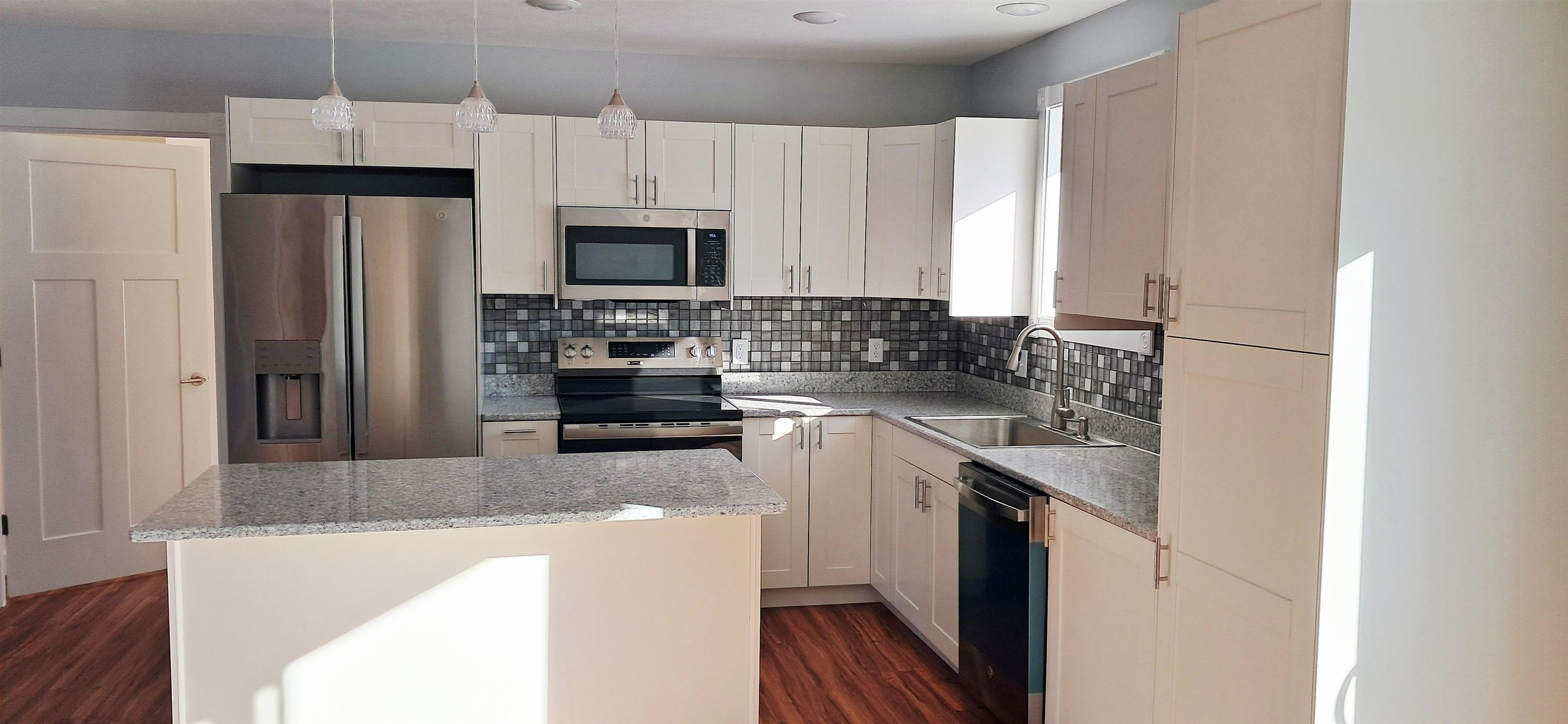 2221 Nancy Kay Avenue photo 4