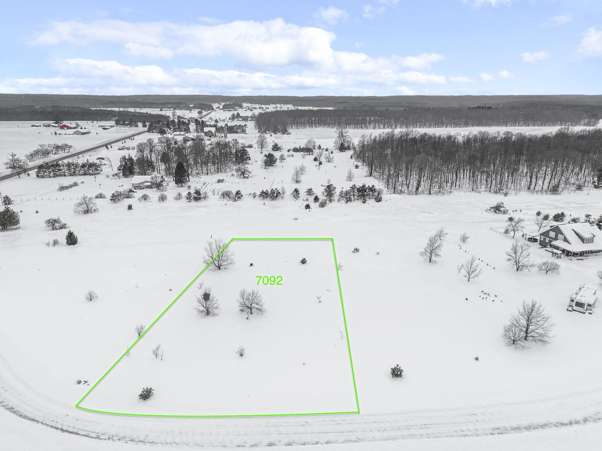 7092 Misty Lane photo 1
