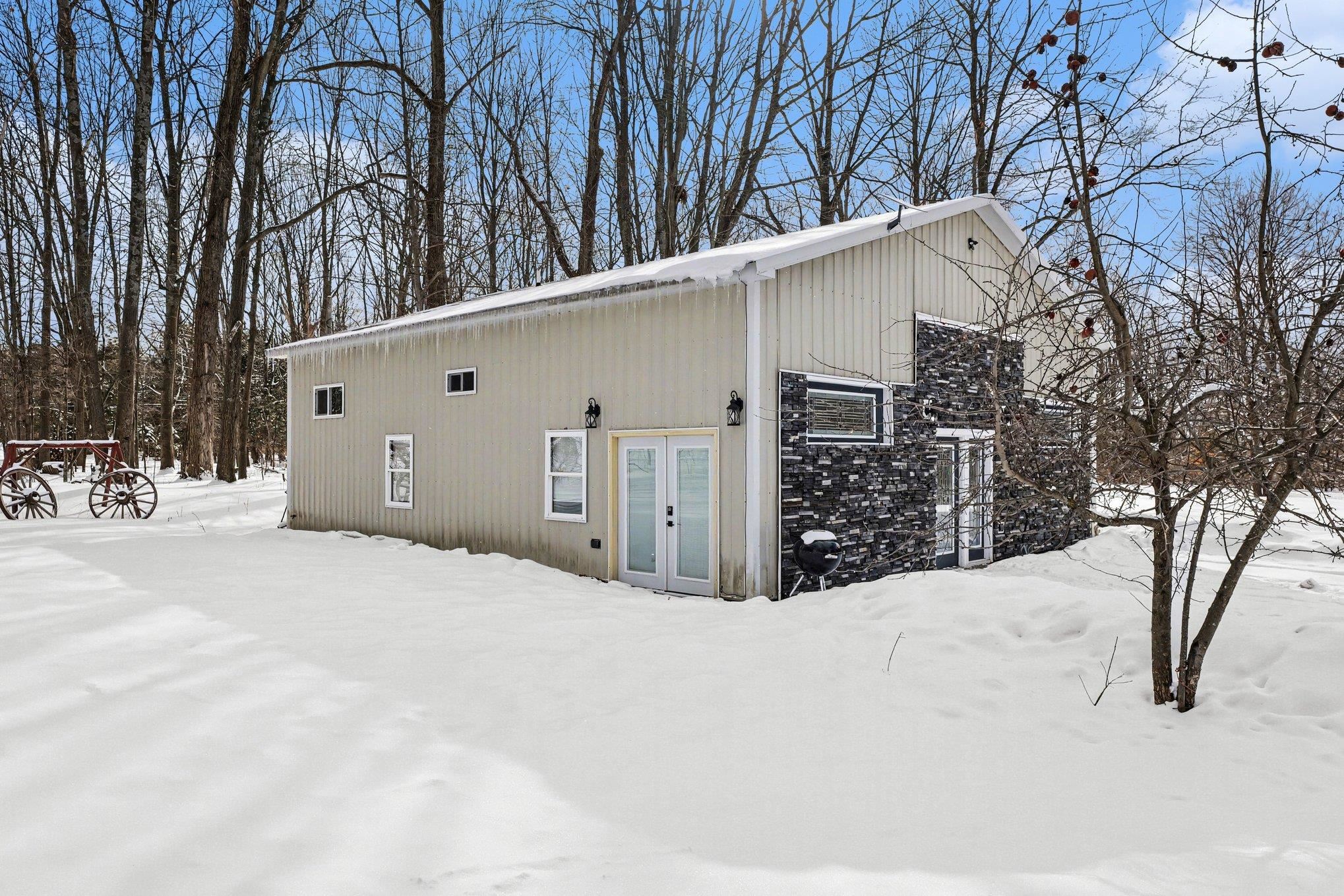 8923 SE Torch Lake Drive photo 2