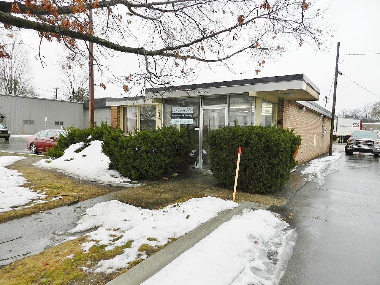 1446 W Chicago, Tecumseh, MI, 49286