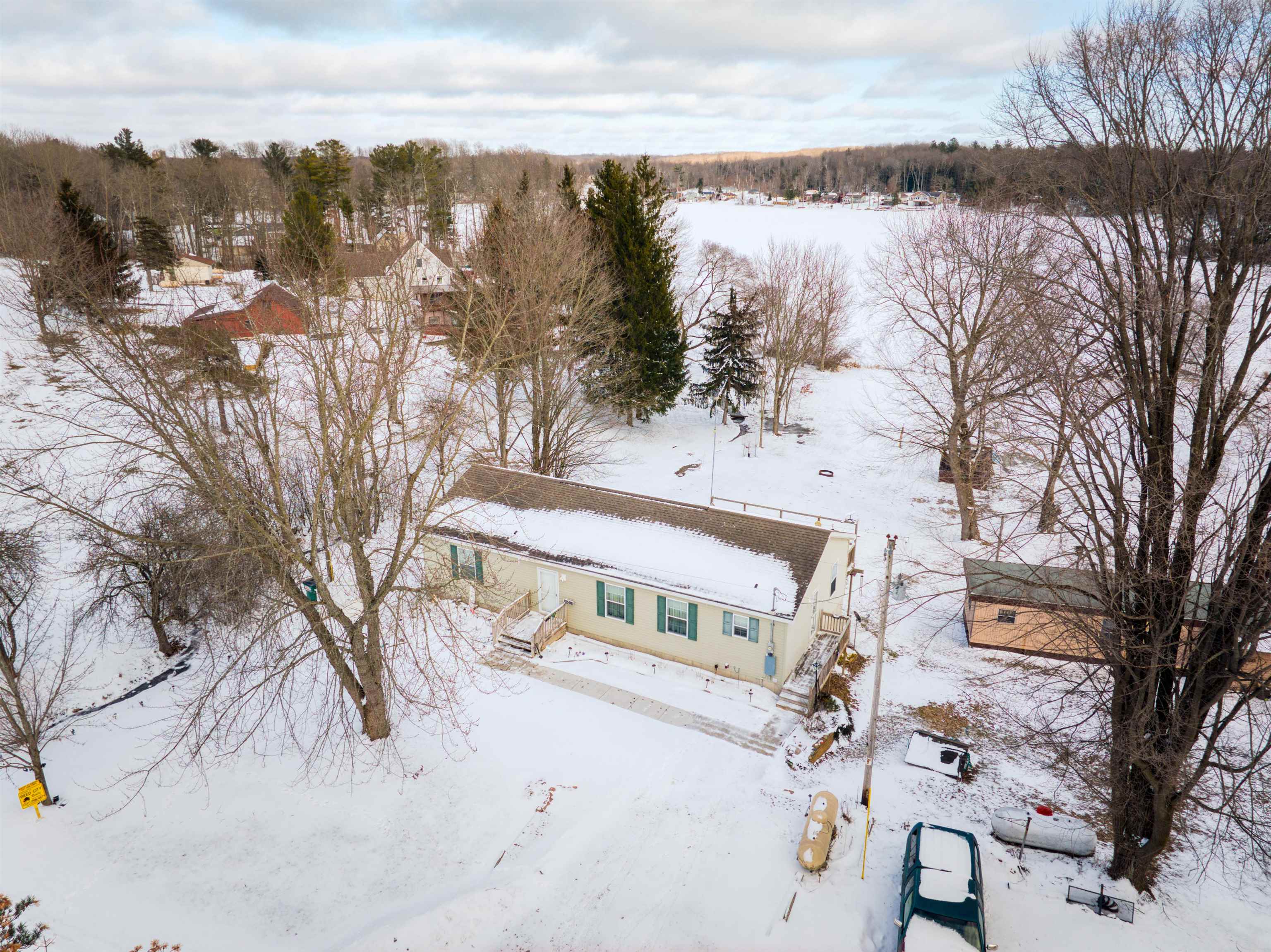 12596 Marilyn Drive, Leroy, MI, 49655