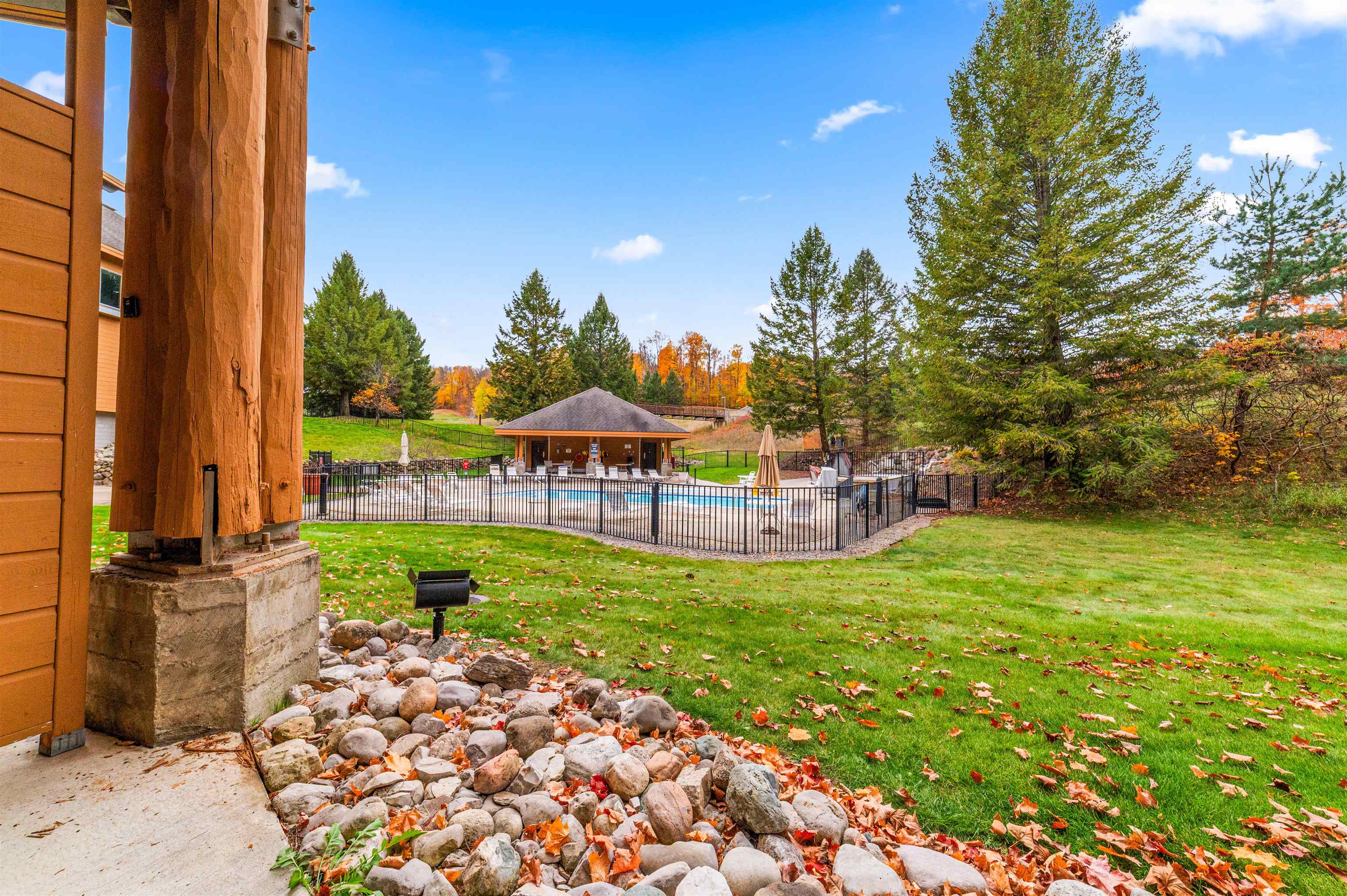 2400 Troon South photo 28