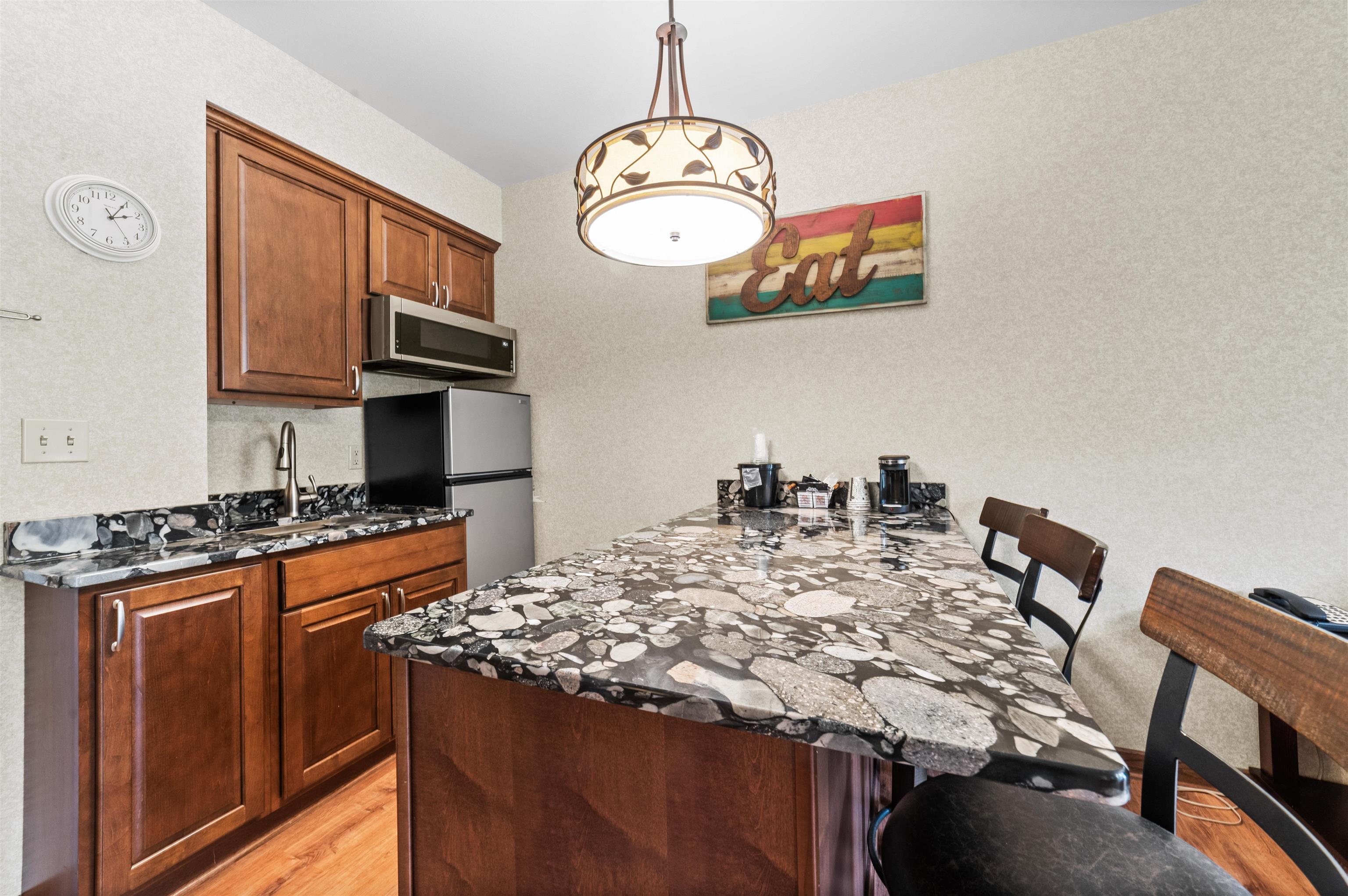 2400 Troon South photo 5