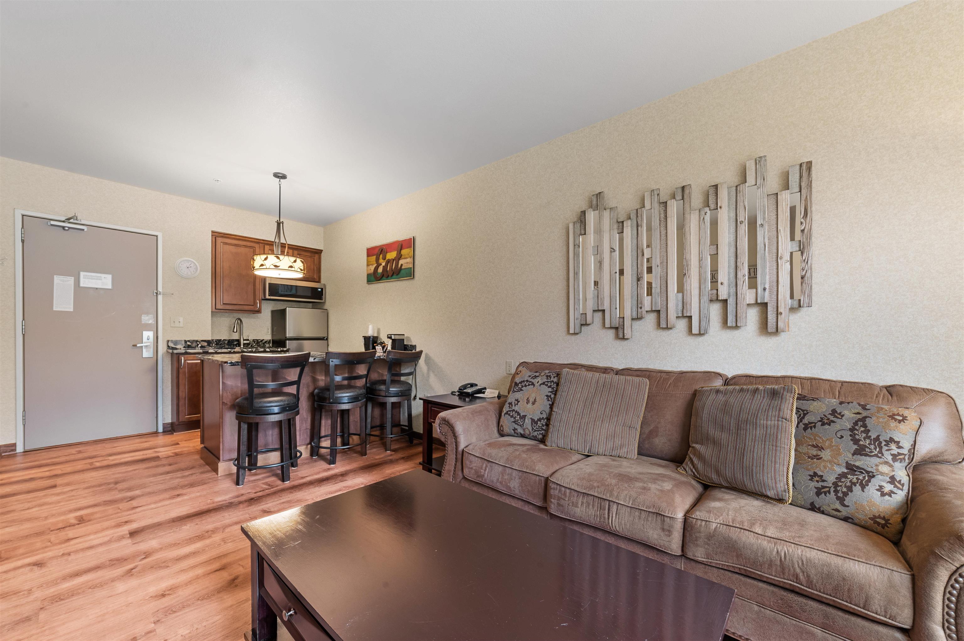 2400 Troon South photo 8